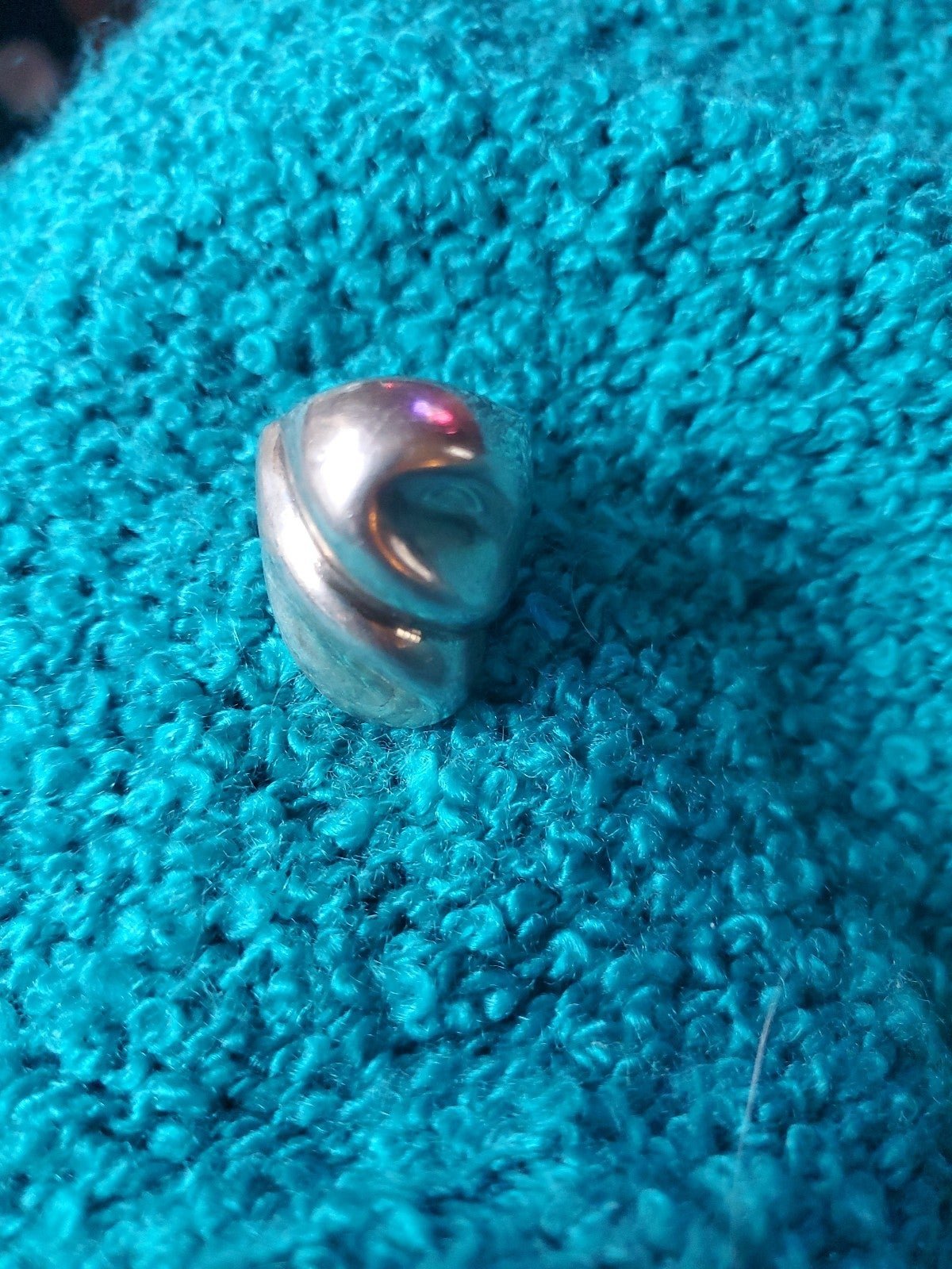 31.9 grams of 925 silver unisex ring