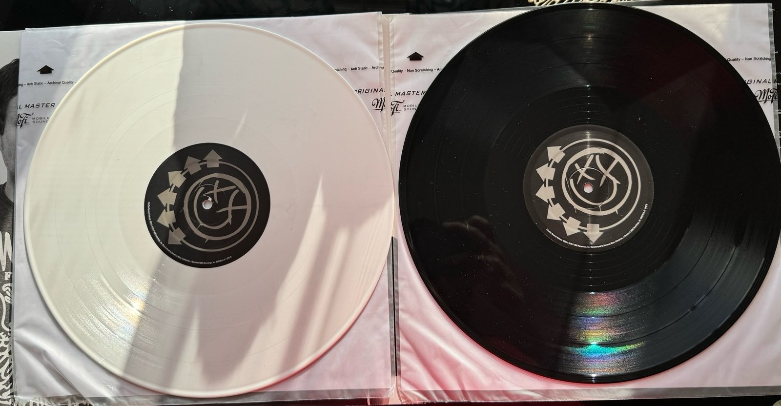 blink-182 - Neighborhoods SRC Black/White Vinyl