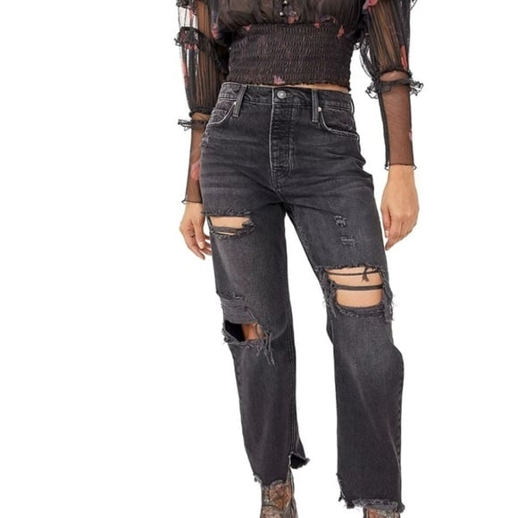 We the free distressed tapered baggy boyfriend black jeans size 28 pants