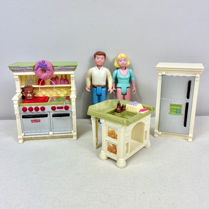 Fisher Price Loving Family Kitchen And 2 Dolls Sounds Noise 2008 1993 Dollhouse