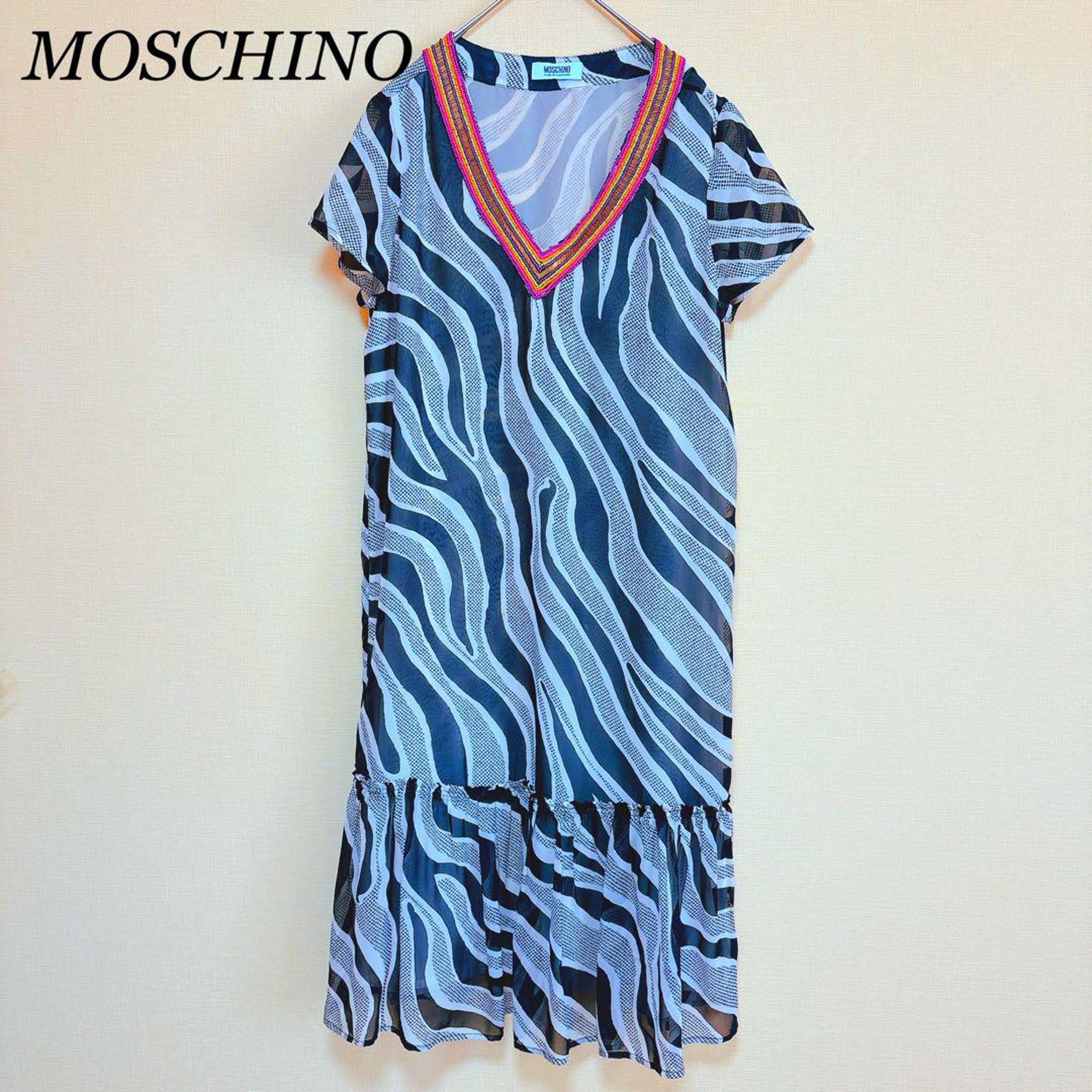 【Excellent Condition】MOSCHINO Beaded Dress, V-Neck, Flared, 705