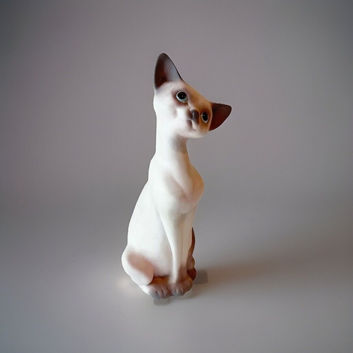Vintage Anthony Freeman McFarlin Siamese Cat Pottery Statue USA 1958 Blue Eyes