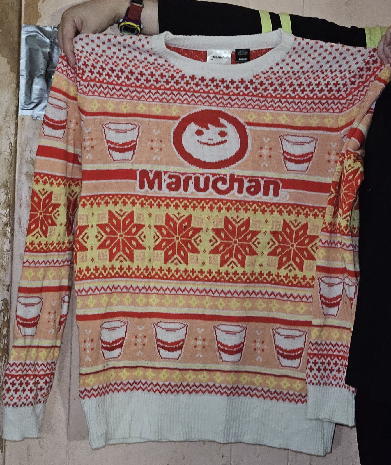 Maruchan pullover sweater