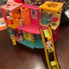Polly Pocket shopping Mall