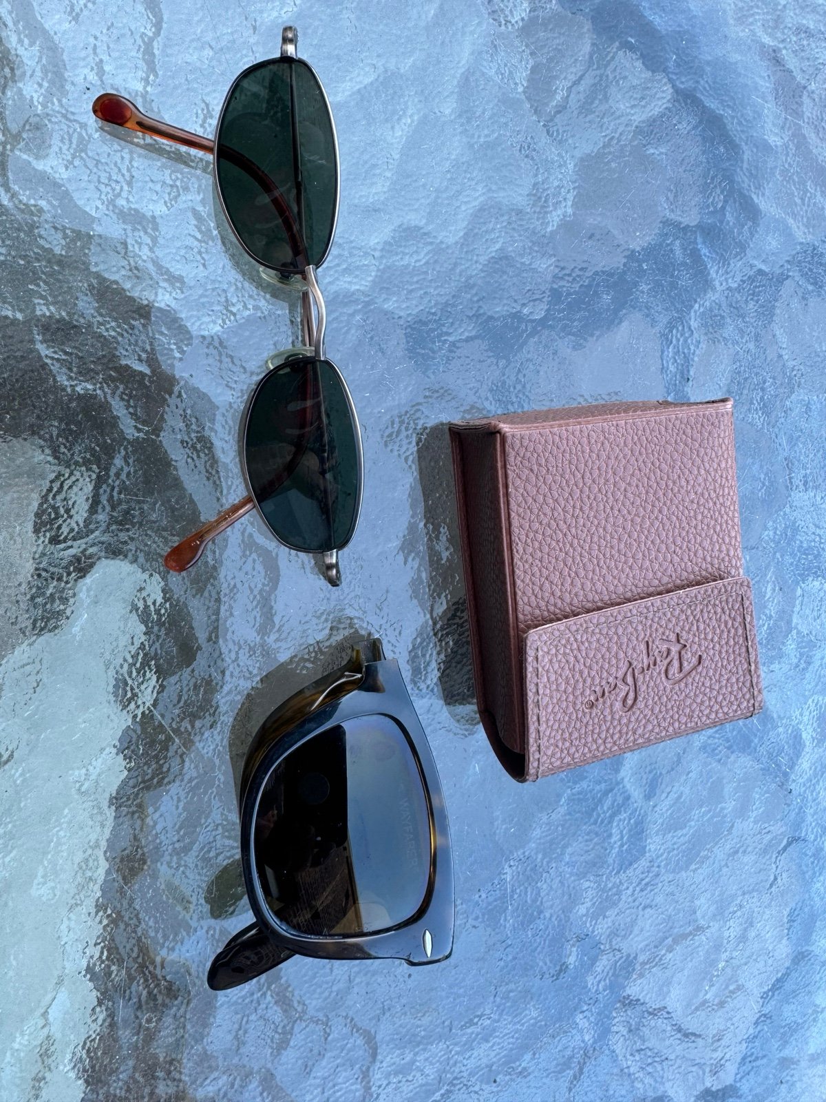 Sunglasses Unknown Brand