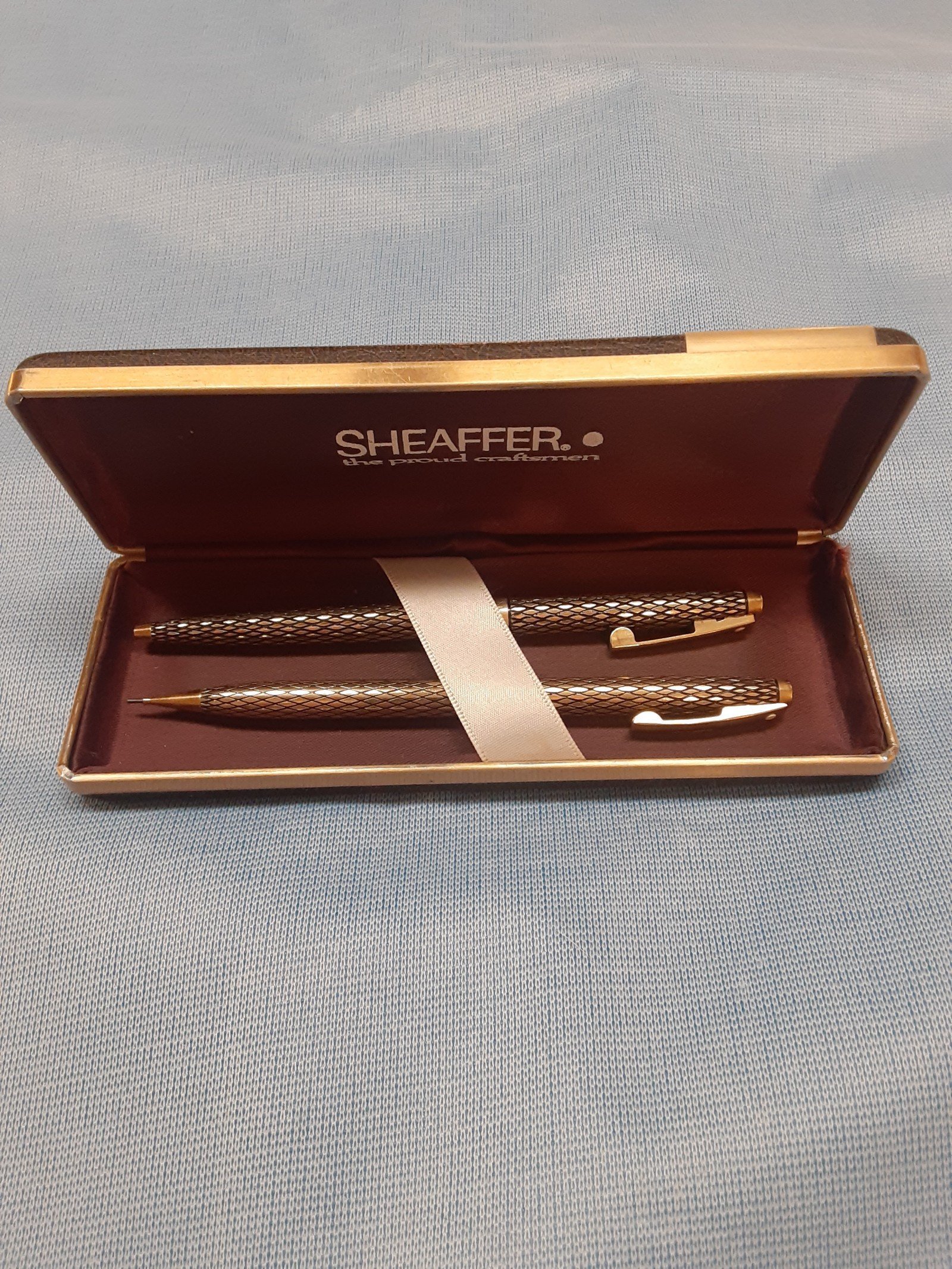 Sheaffer Ballpoint Pen & Pencil 14k Gold Filled Diamond Pattern & Holder