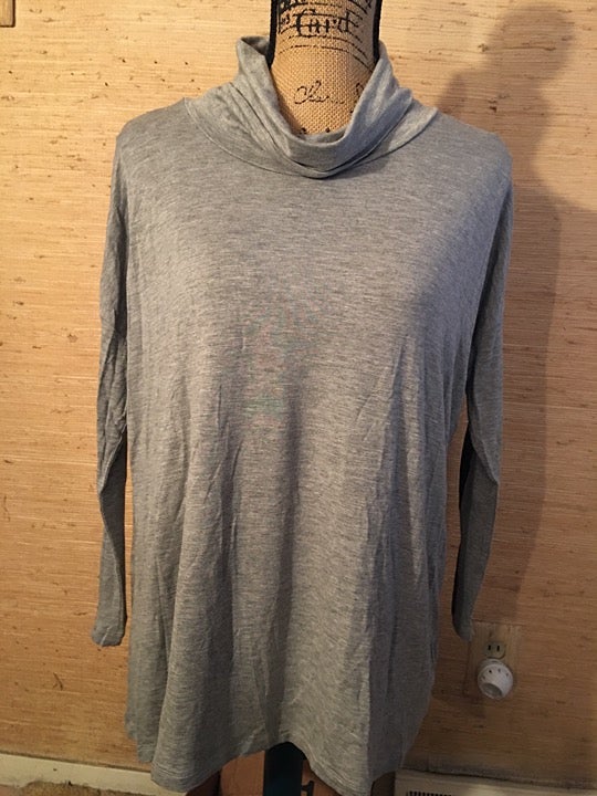 I Jeans by Buffalo Heather Grey Long Sleeve w/Faux Leather Trim Top Size L