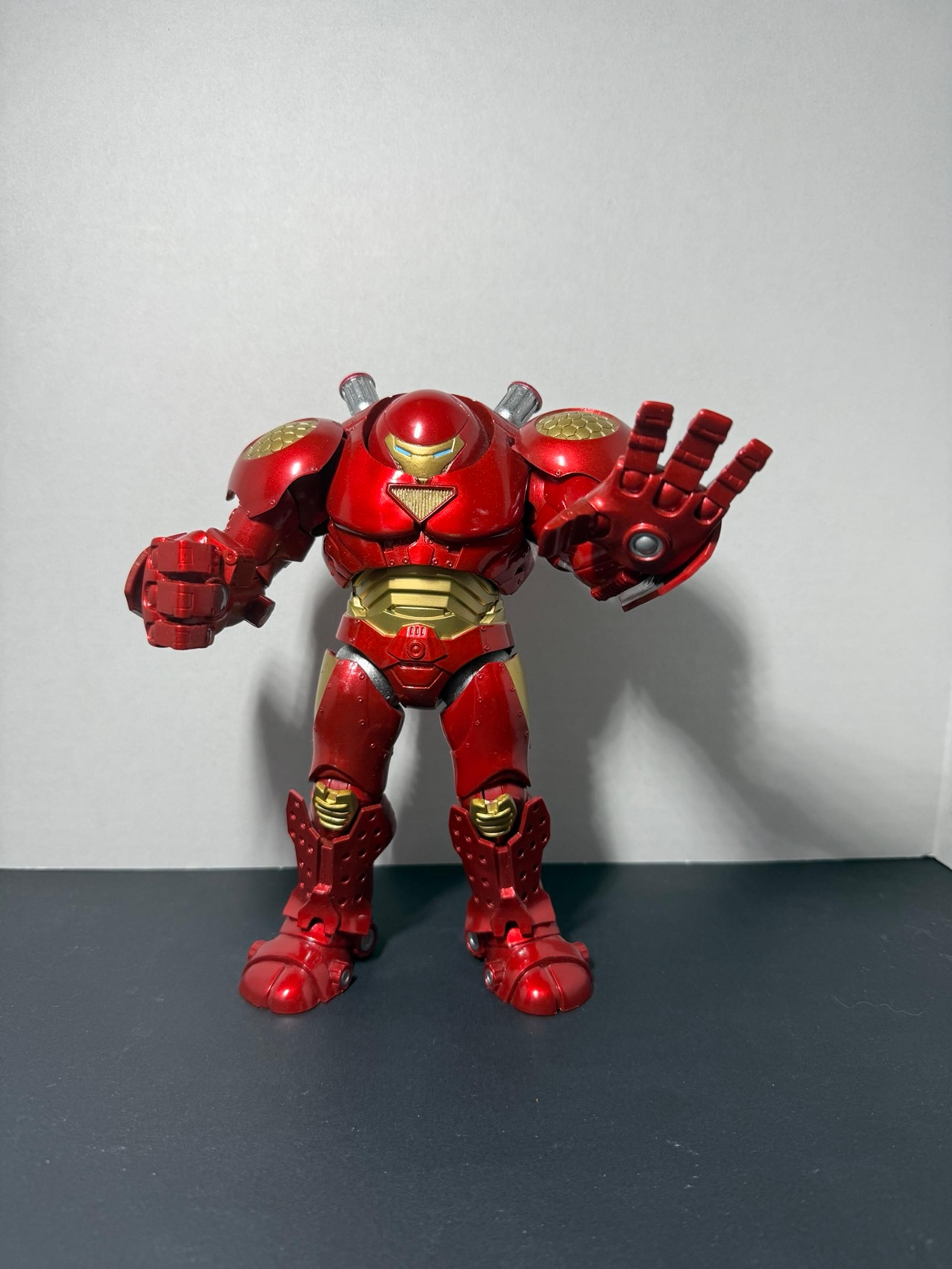 Diamond Marvel Select Hulkbuster Mega Action Figure