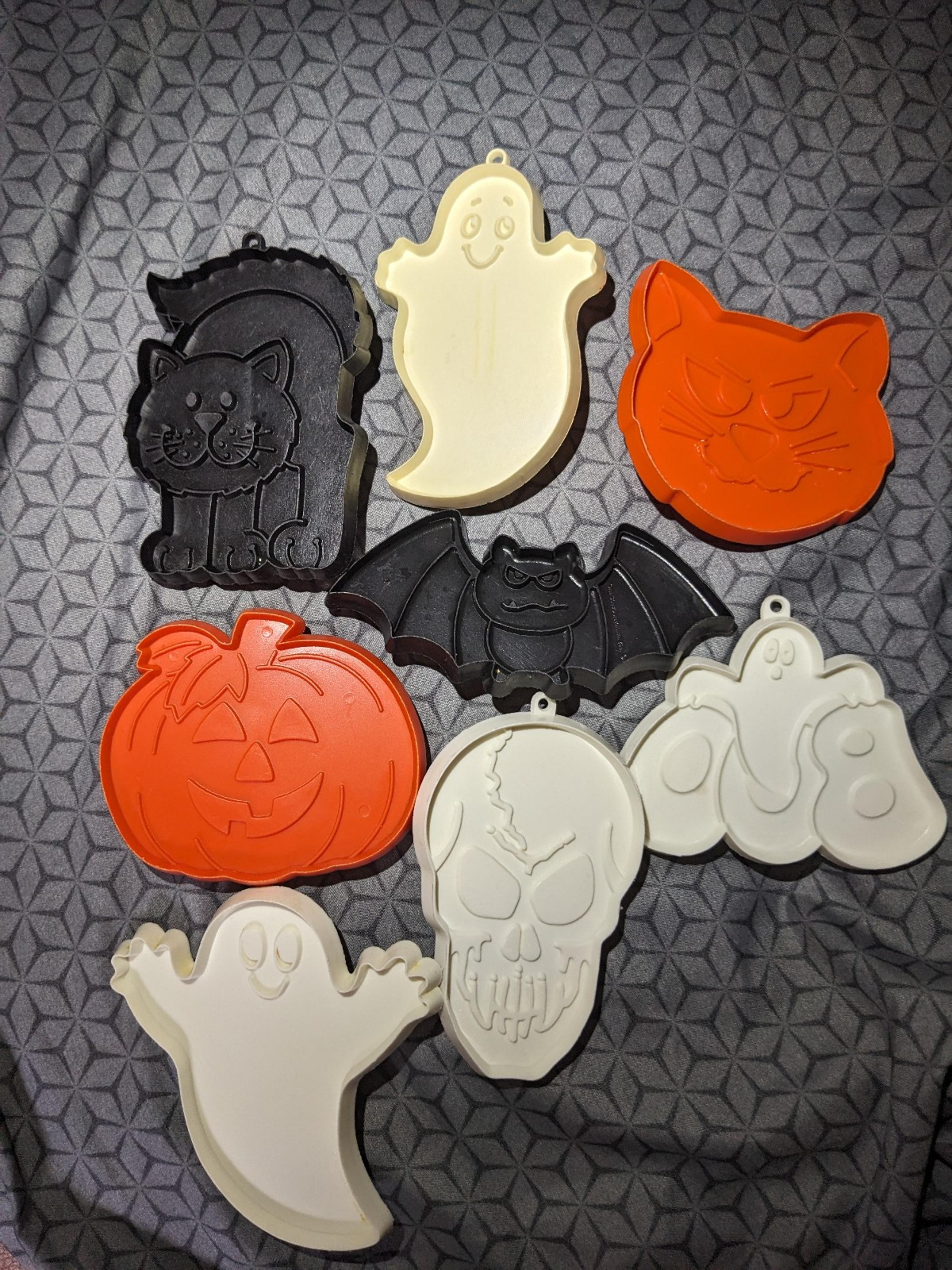 Vintage Hallmark Cookie Cutters Halloween