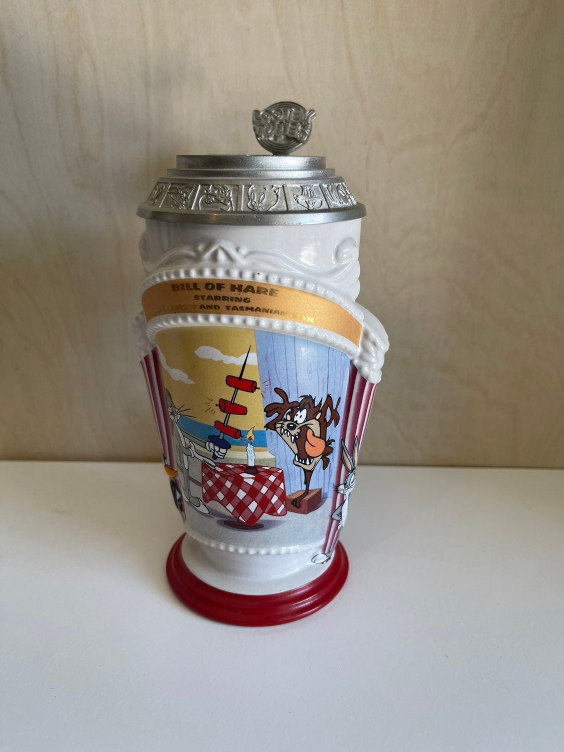 VINTAGE LOONEY TUNES BILL OF HARE LIDDED BEER STEIN MUG