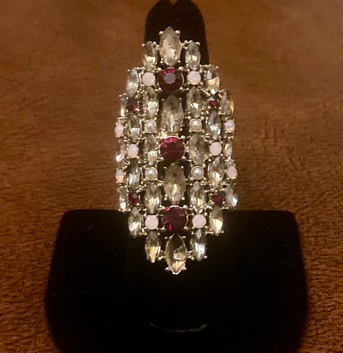 Vintage Hollywood Regency Style Ring Glass Rhinestone Size 7 Missing 1 Stone