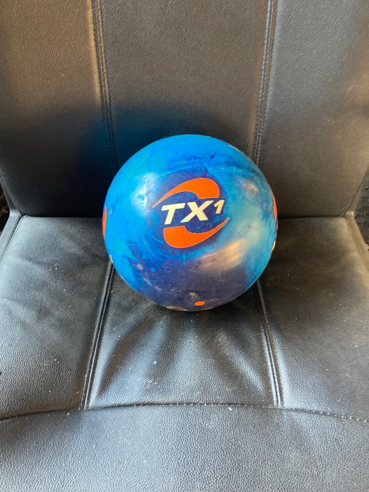 Motiv bowling balls