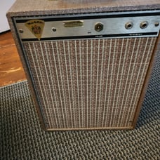 Vintage noble tube guitar amplifier