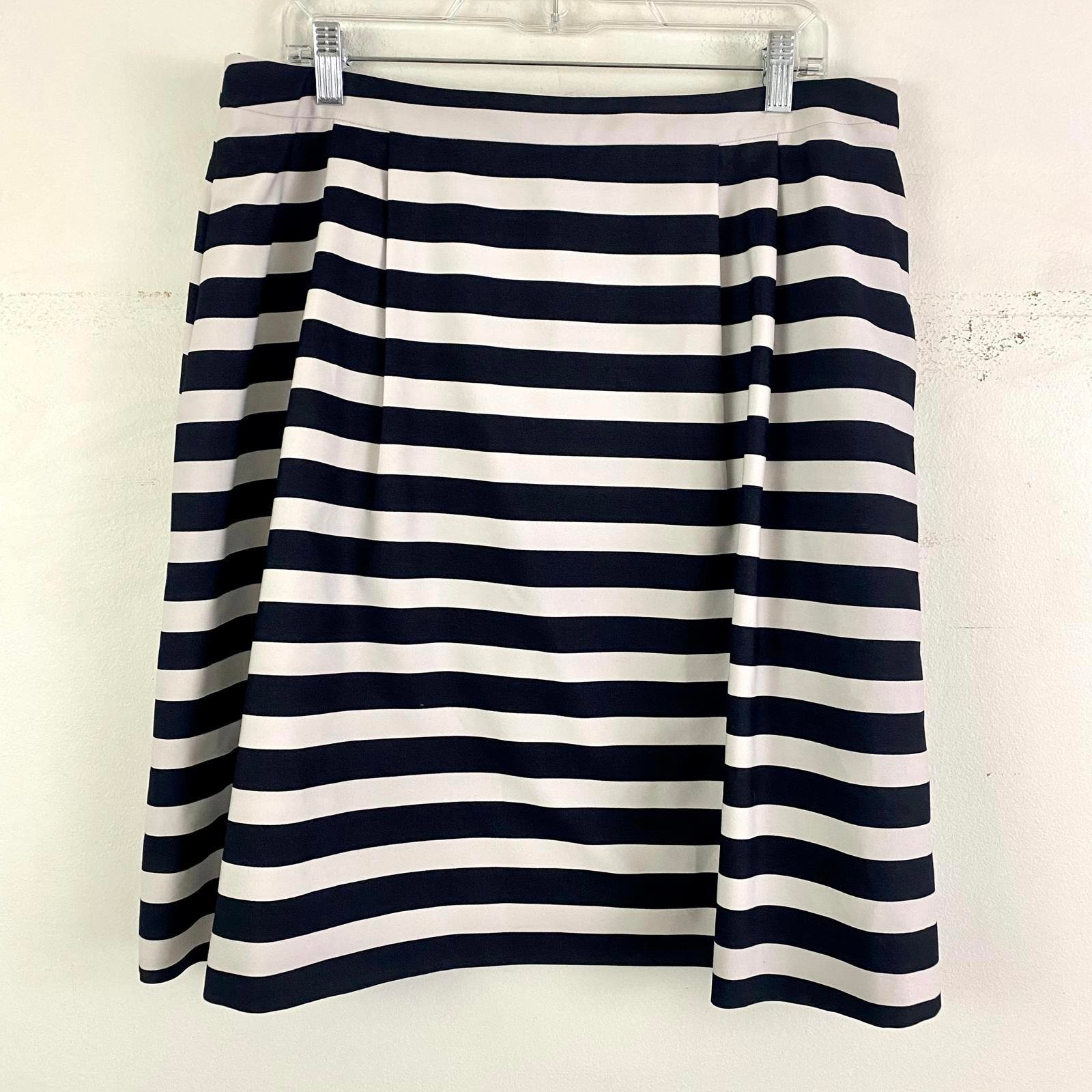 BOSS HUGO BOSS black and white stripe a-line knee length skirt