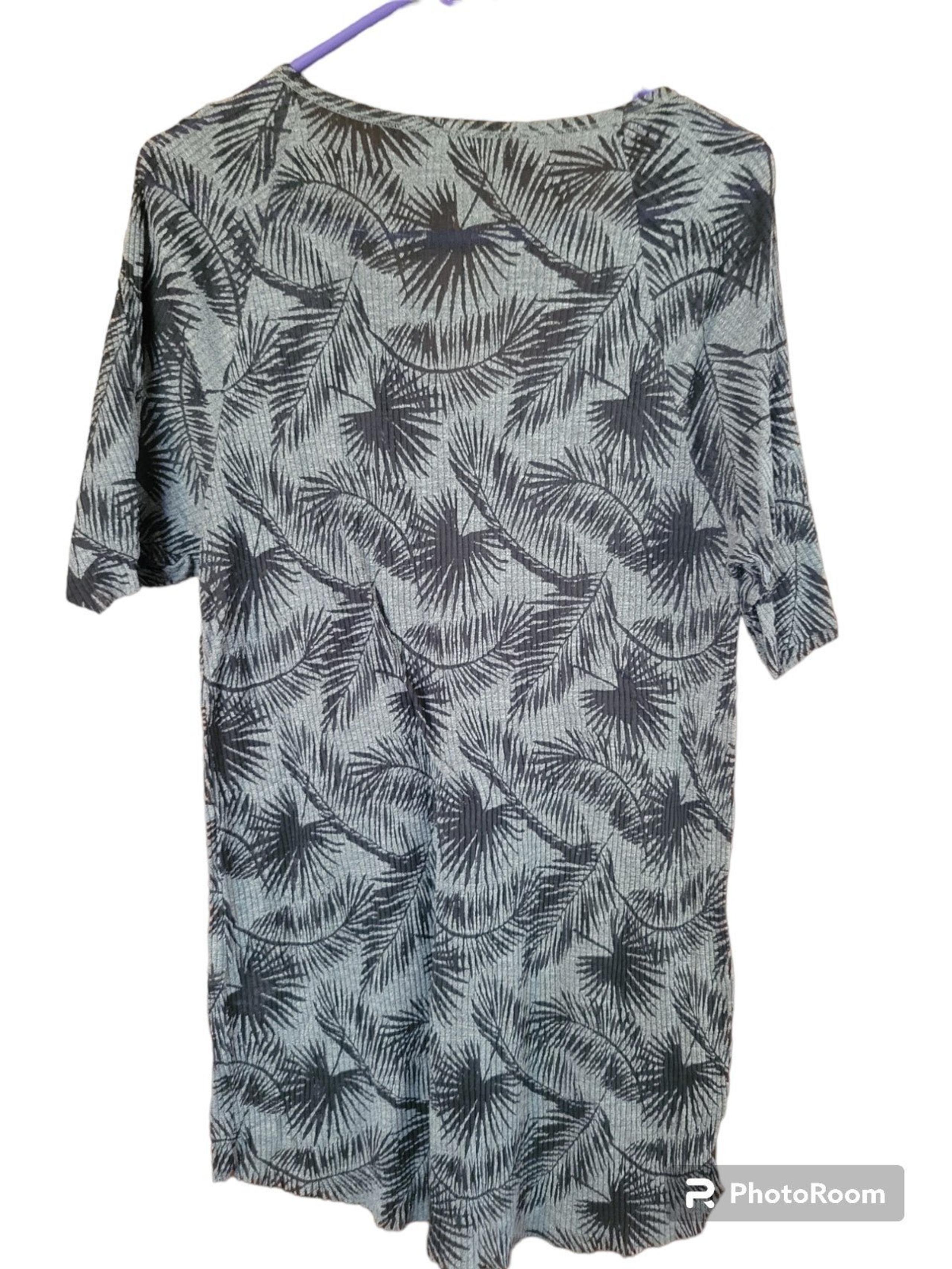 Zara womans  Palm Tree Tee Hi-Lo Hem SS Size 8 Partial see through