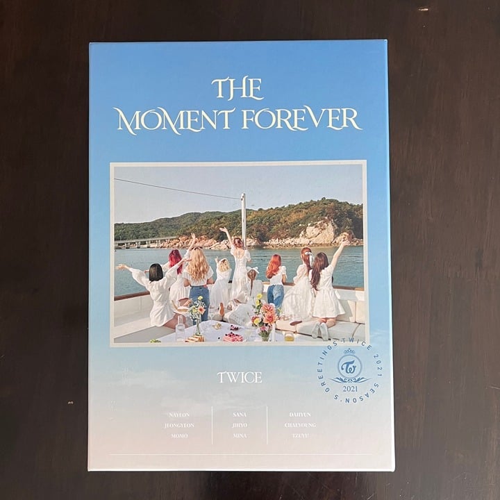 TWICE SEASONS GREETINGS 2021 The Moment Forever