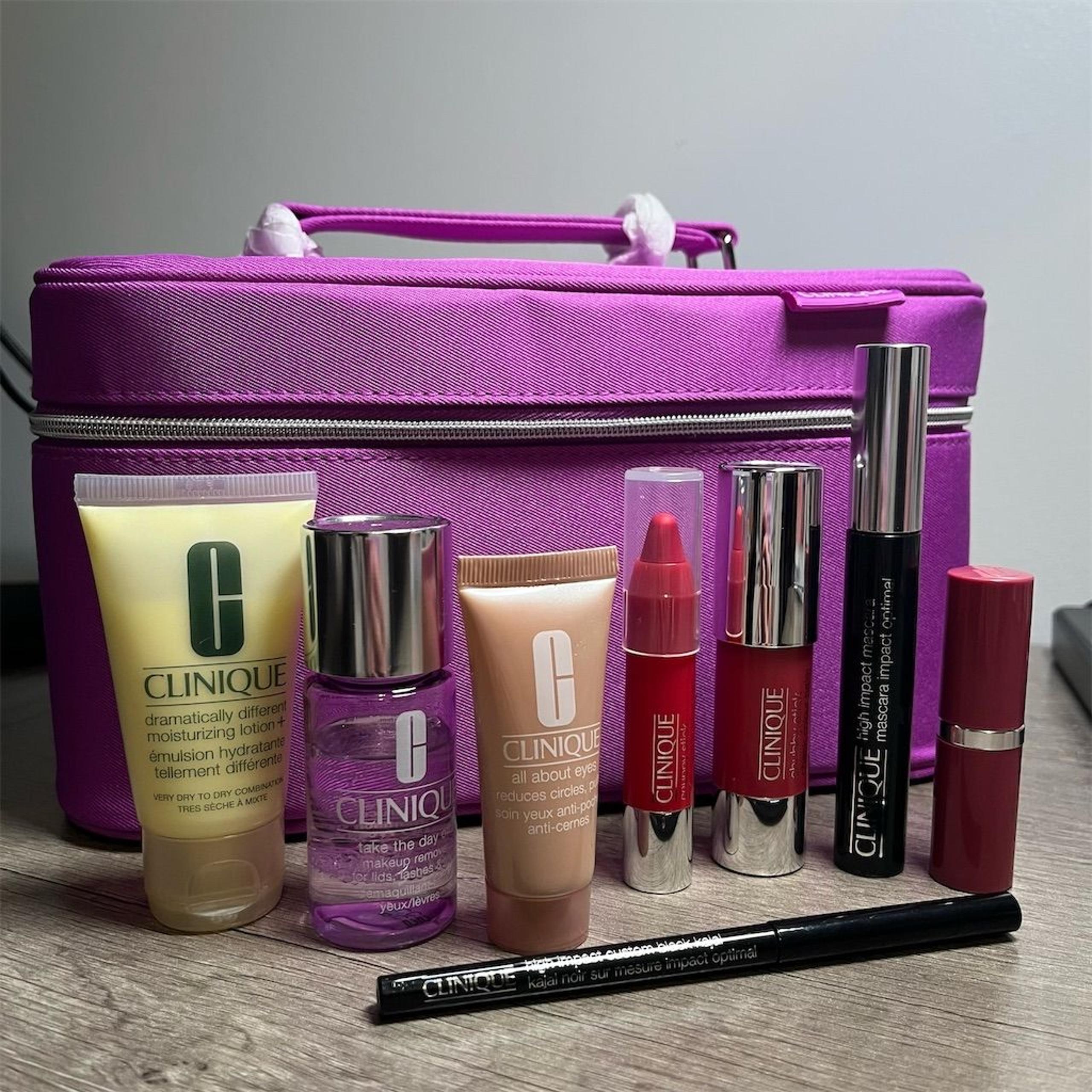 Clinique 9-Piece Skincare & Makeup Gift Set with Pink Cosmetic Bag