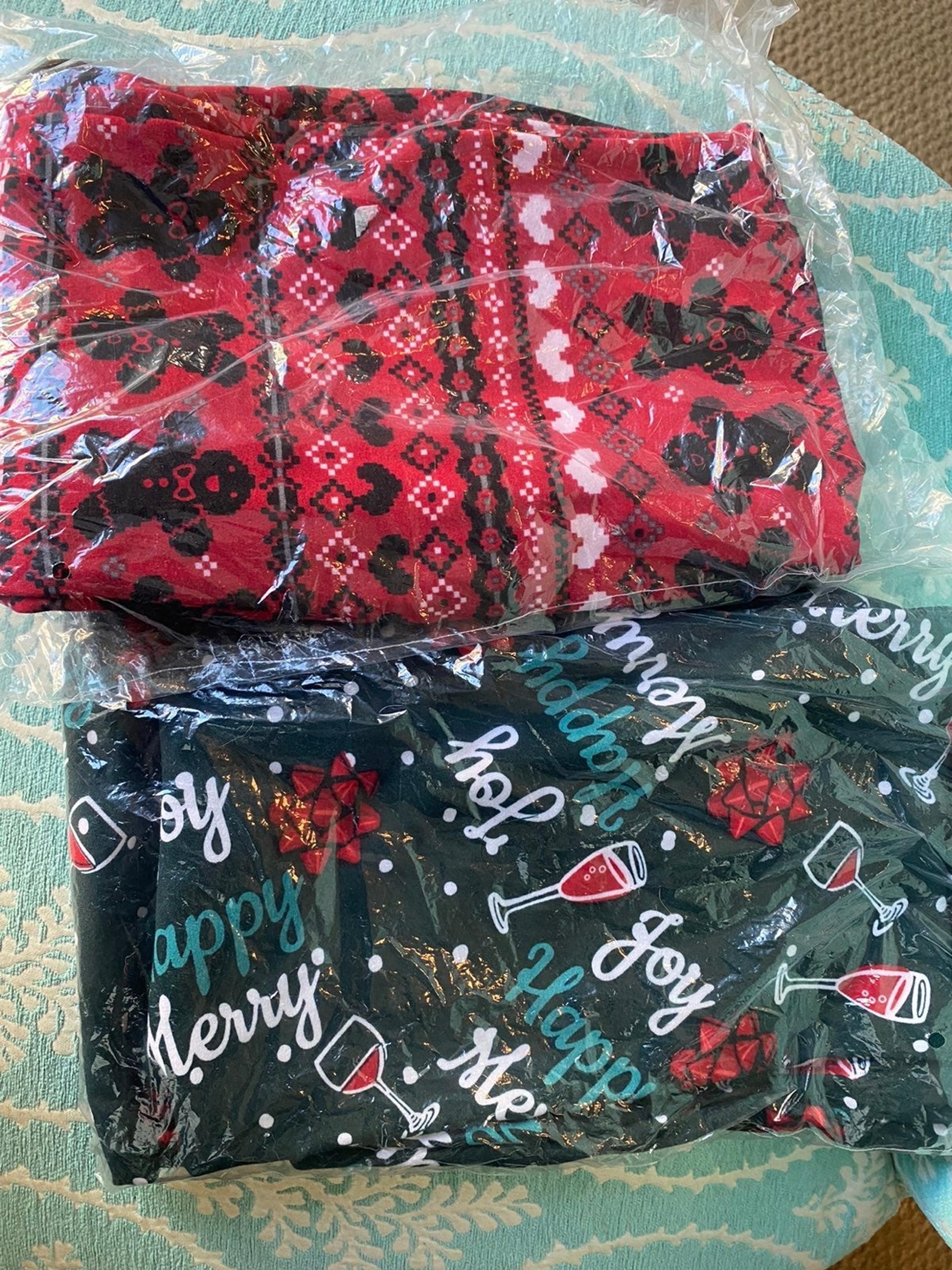 NEW! Christmas Leggings! Women's S