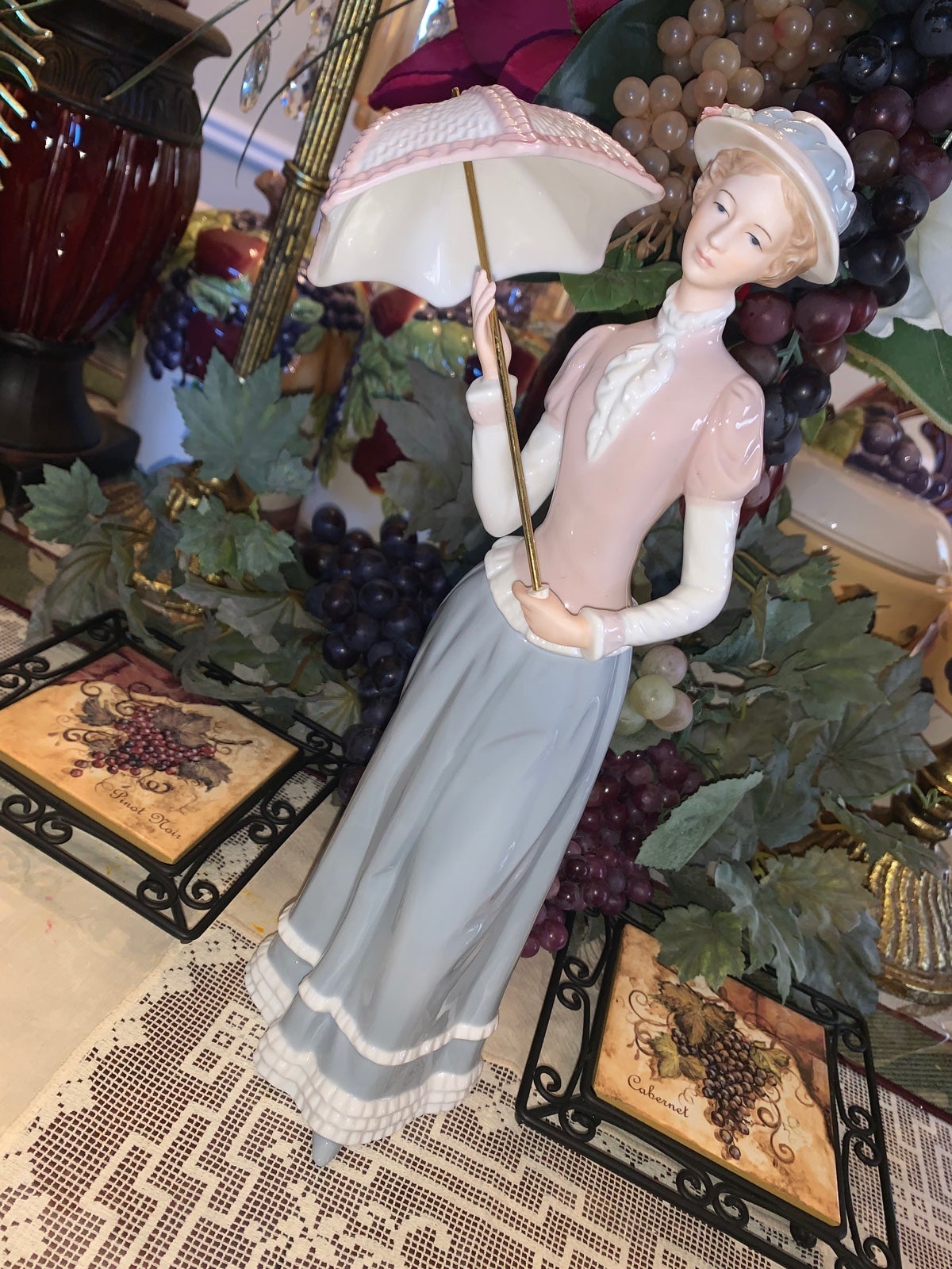 Home interiors muñeca de porcelana