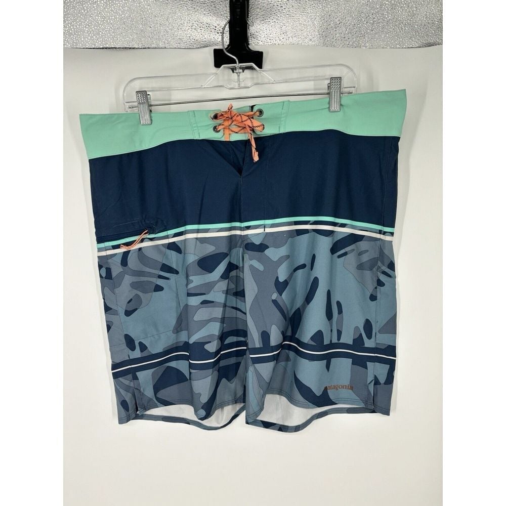 Patagonia Stretch Planing Board Shorts Zip Pocket Drawstring Camo 9 Inseam 36