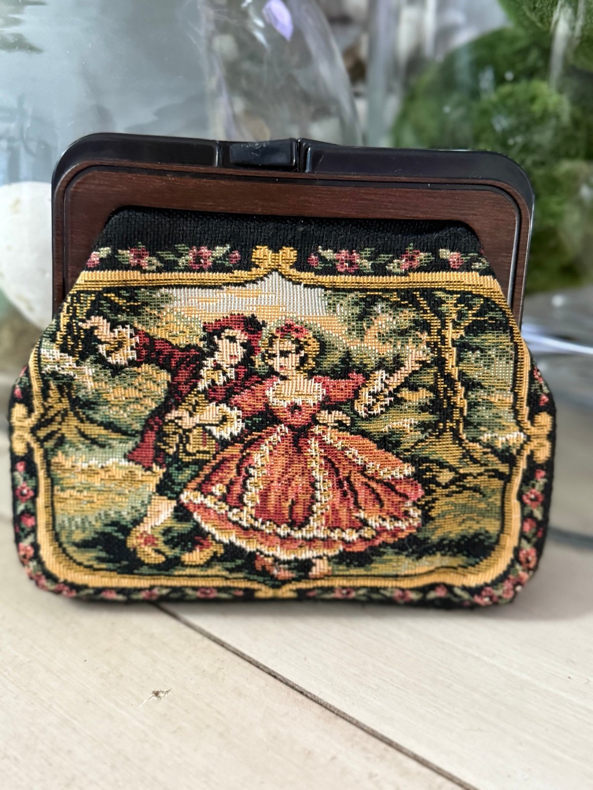 Vintage Handbag Needlepoint Tapestry Courting Couple Gold Black Damascene Clutch