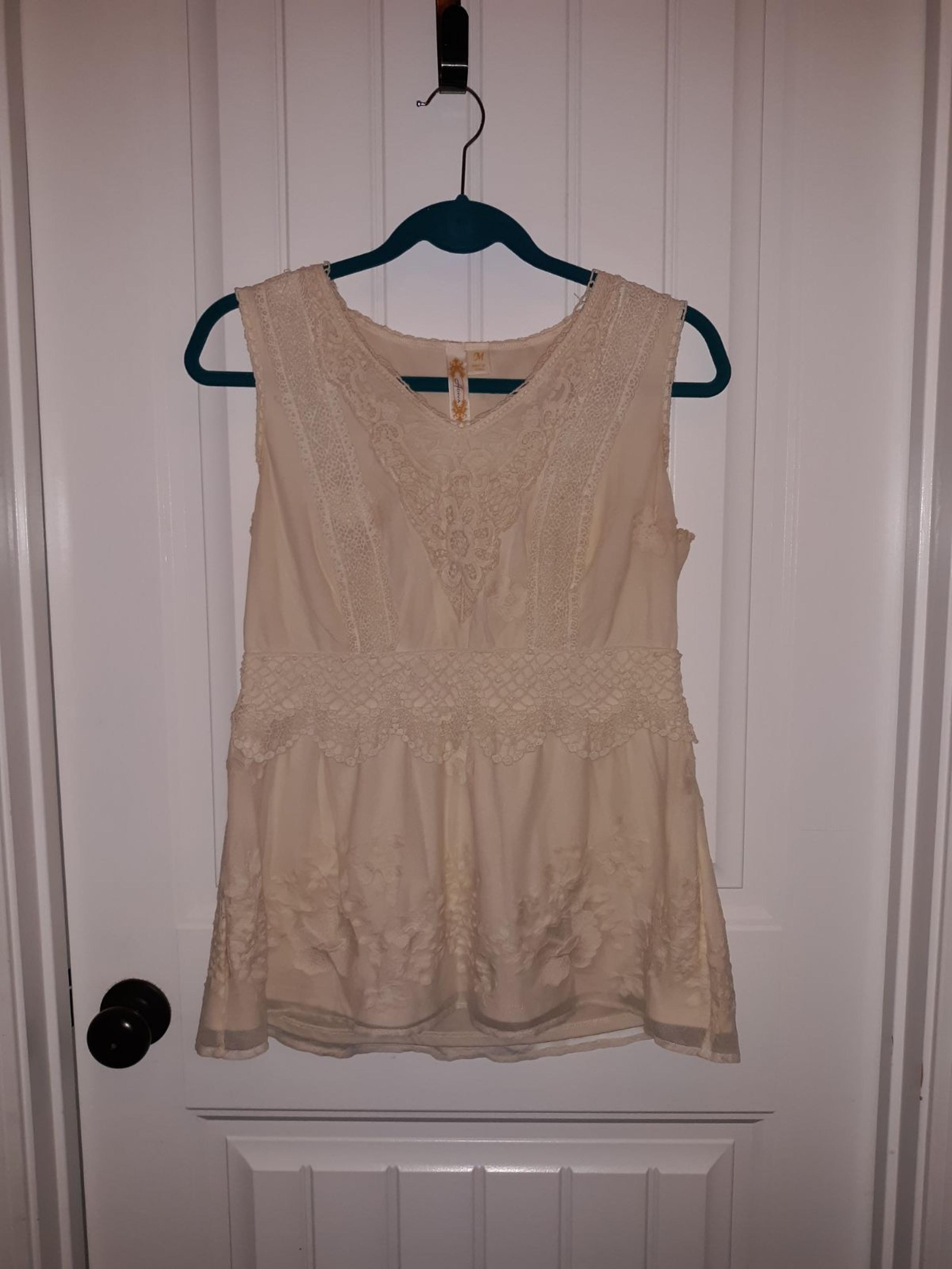 Adiva cream lace floral tank