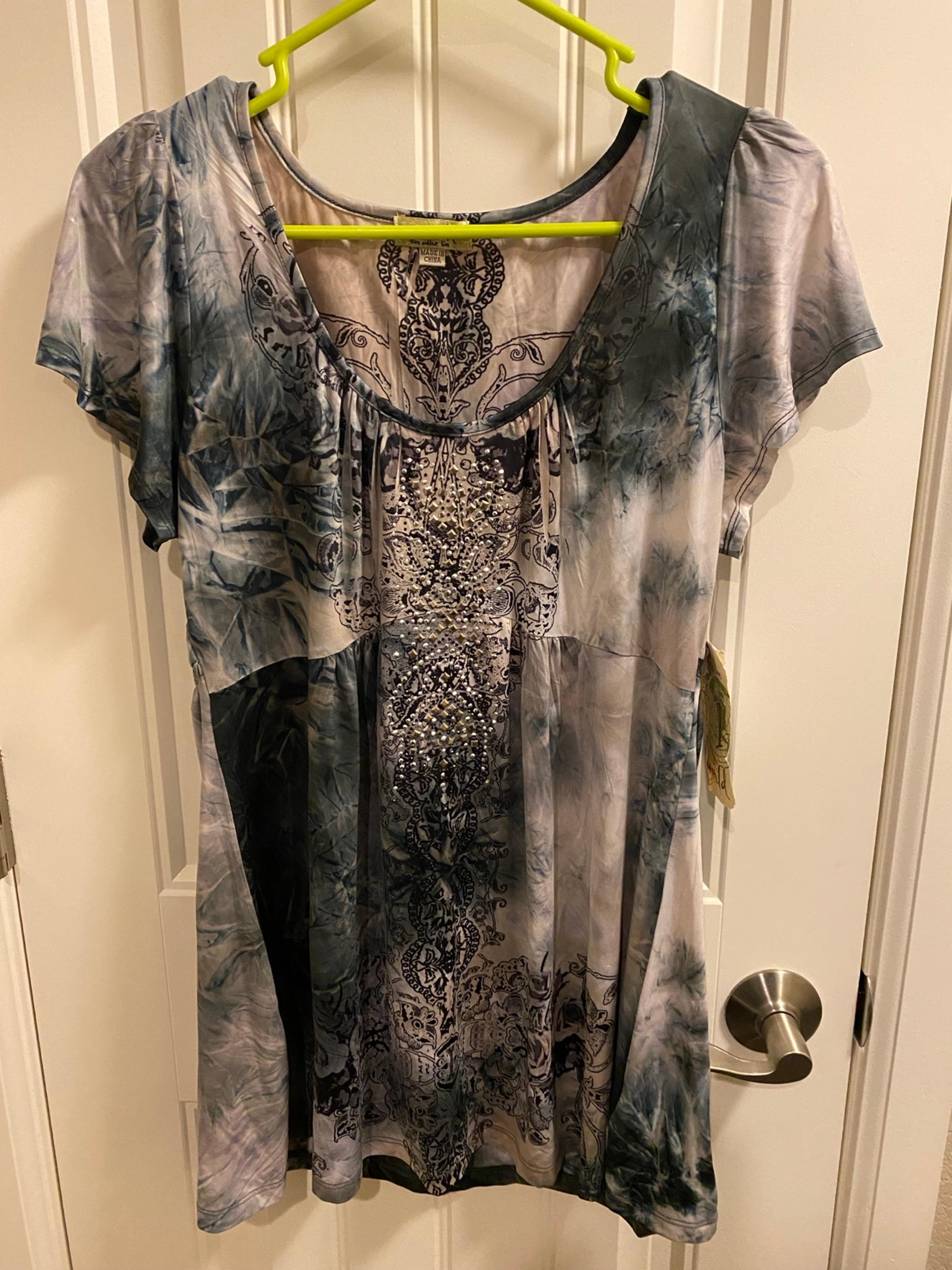 NWT One World L Blouse Sublimation Style Large Top Rhinestone Shirt Lg