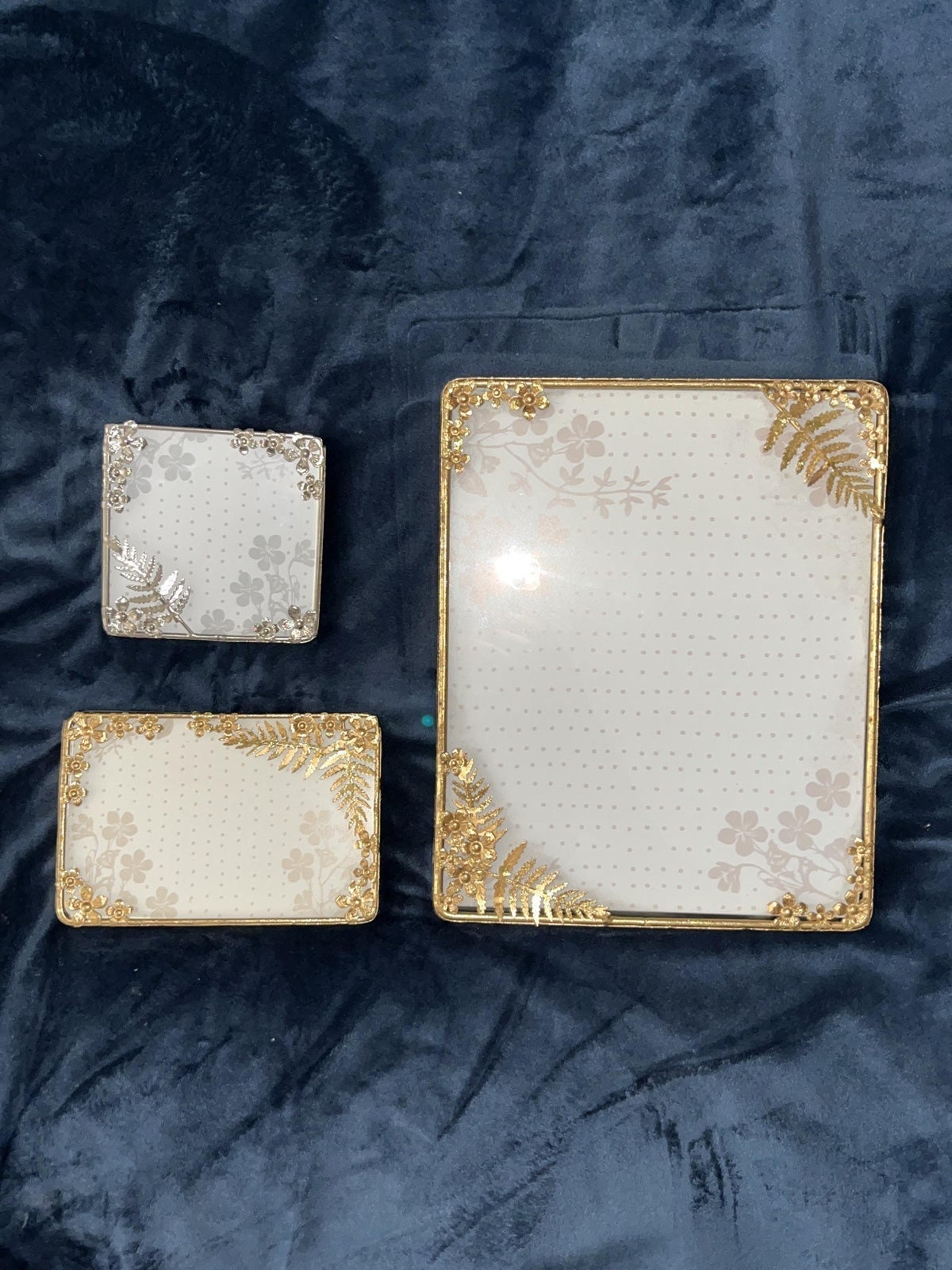 Anthropologie - Hollywood Floral Vintage Metal Picture Frames
