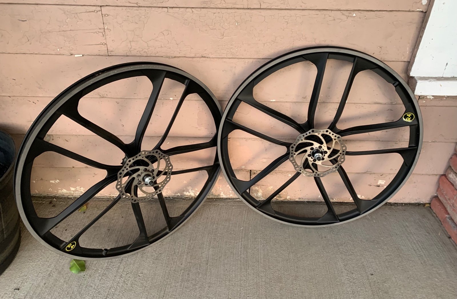 Navigate R4 BMX 26” Cruiser 10 Spoke Rims Mag Alloy Bike Wheelset Disc Brake