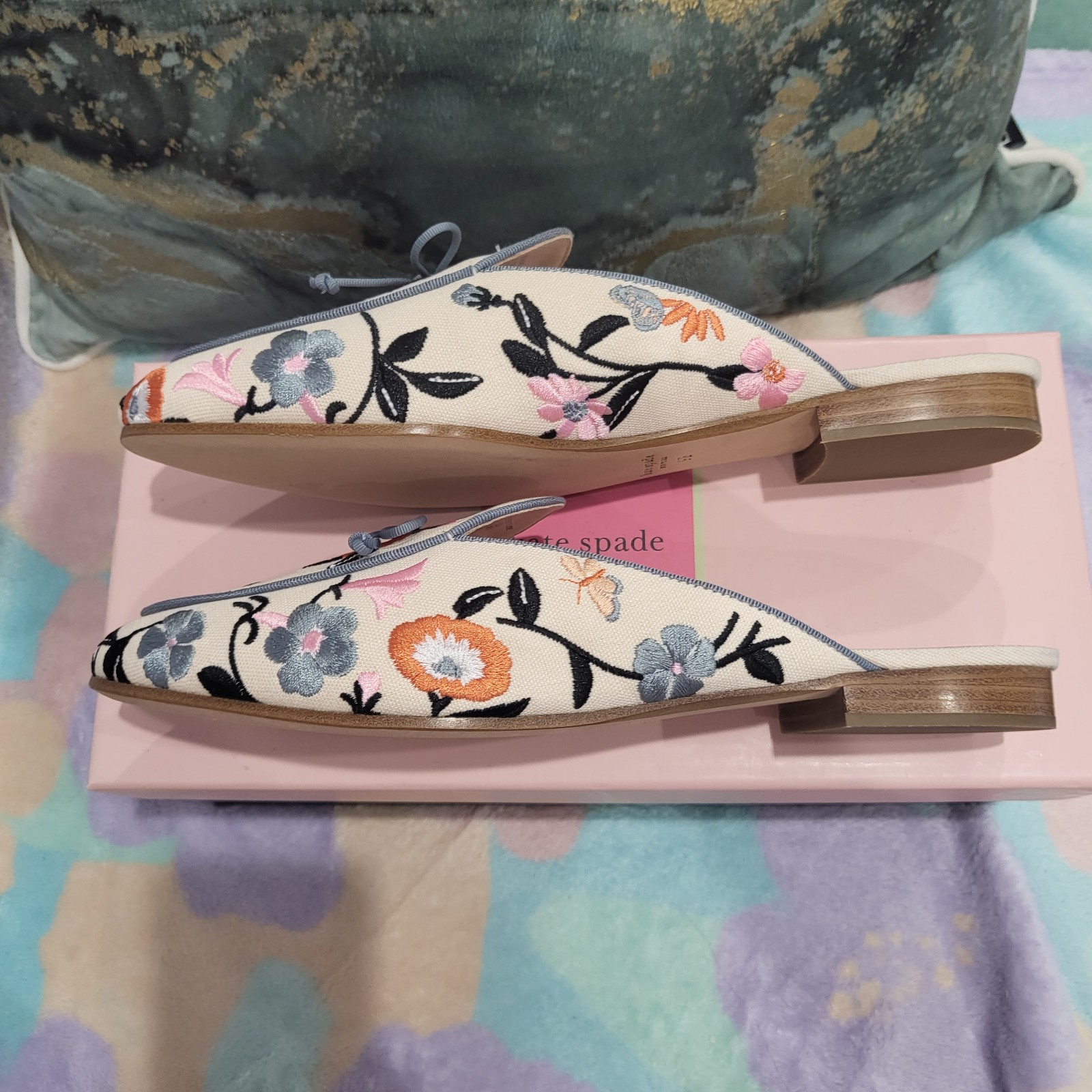 Kate Spade New York shops Floral Devi Embroidered Canvas Mules Size 9