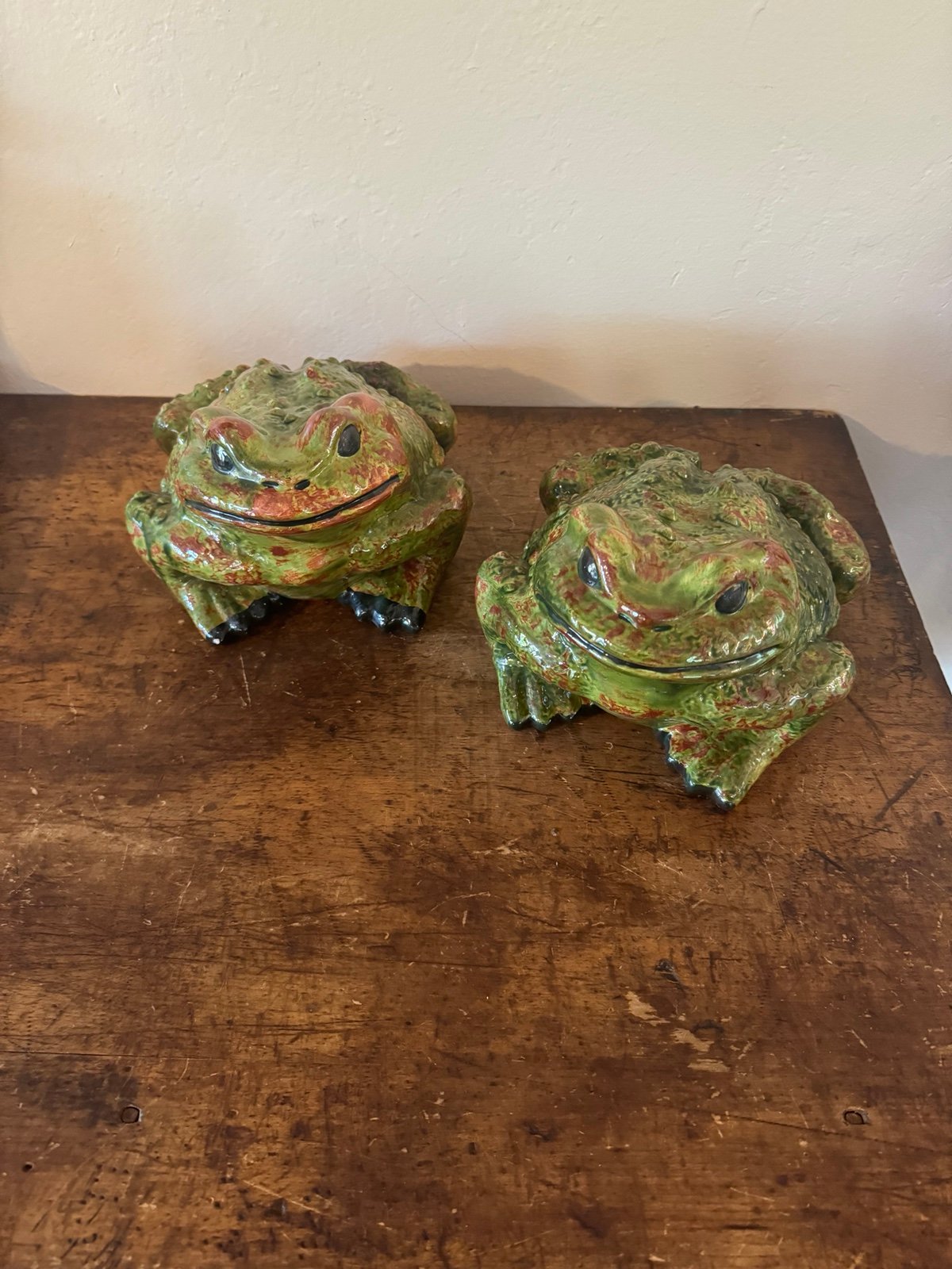 ARNEL's Vintage Large Frog Toad Ceramic Figurine.