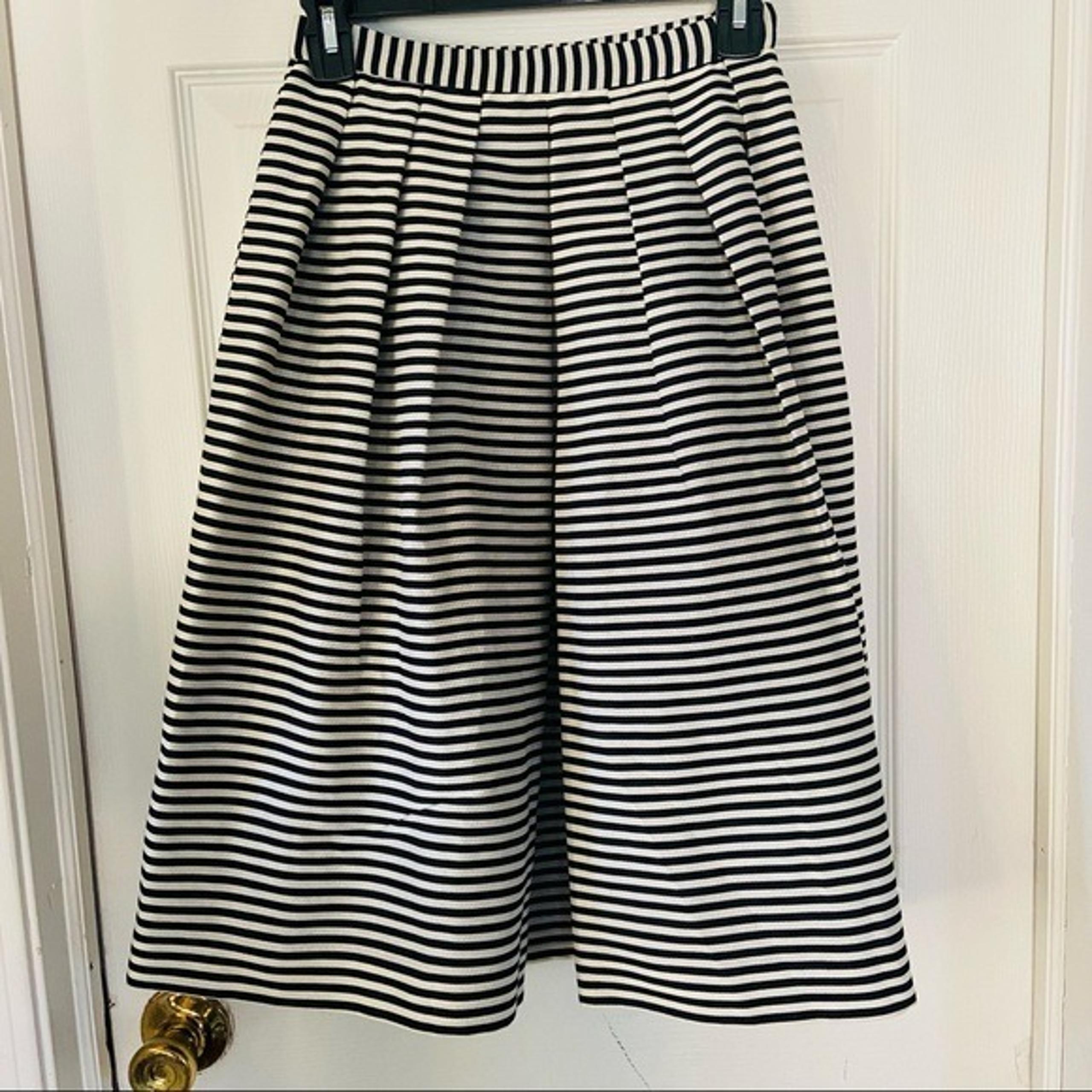 GIANNI BINI black & white striped pleated a-line full midi skirt size XS