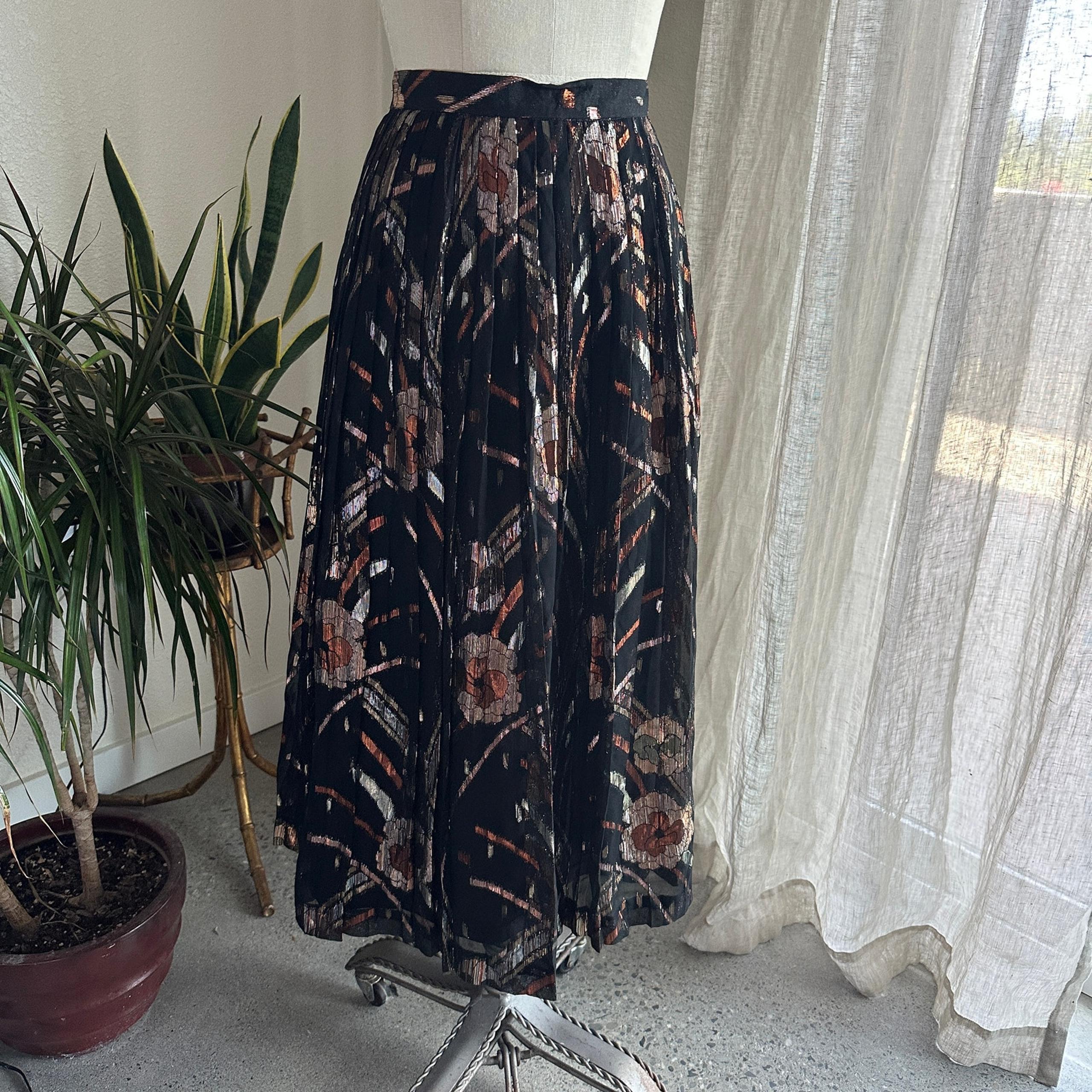 Evan Picone Womens 14 Skirt Black Sheer Metallic Floral Pleated Midi Vintage