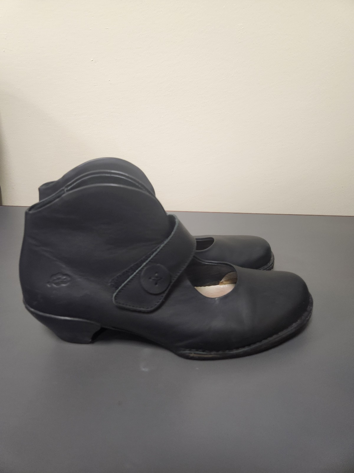 Loints of Holland Black Leather Shoes Size 40 ( US 9)