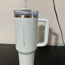 Starbucks Stanley