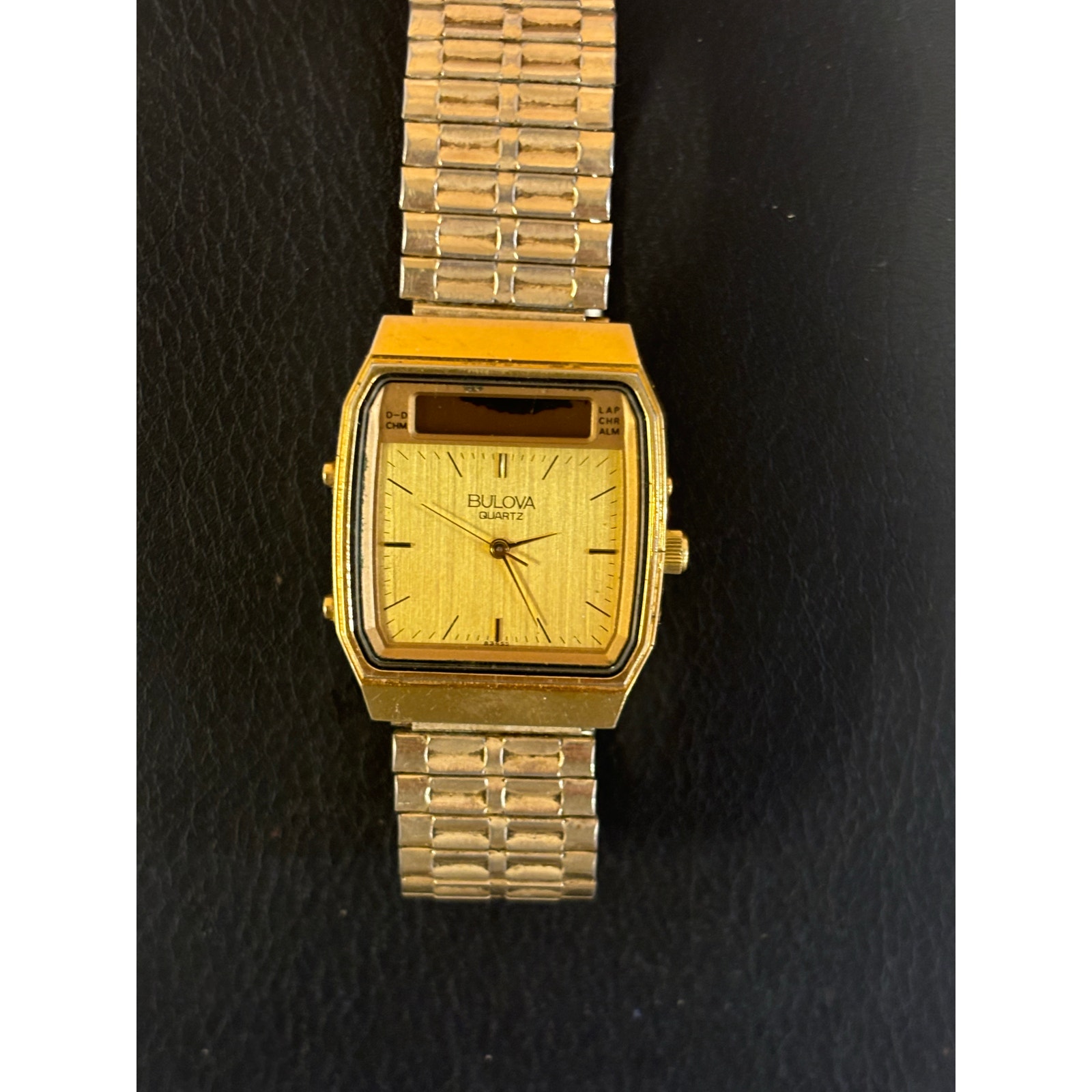 Vintage Bulova Gold Tone Men’s Watch! New Battery.