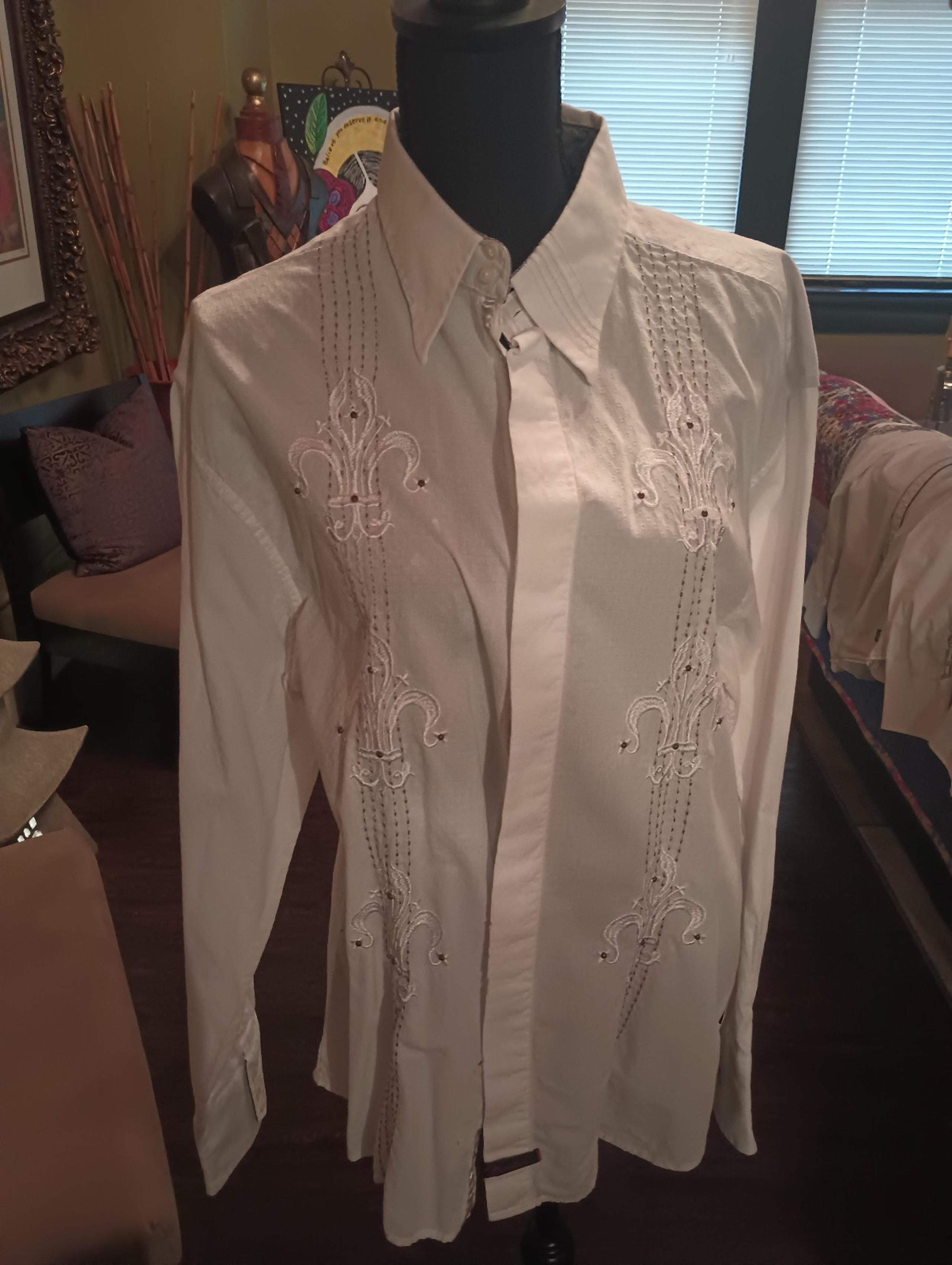 Men’s Fender Rock & Roll Religion Long Sleeve Button Down Shirt. Men's size XL l
