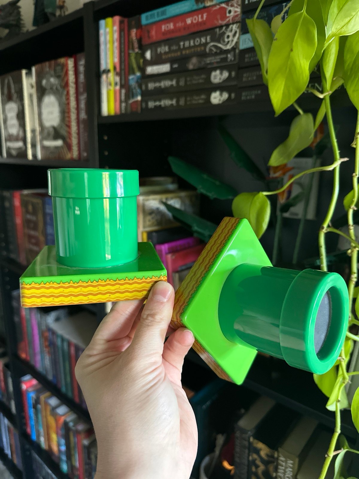 Nintendo Super Mario Bros. Green Pipes (amiibo stands)
