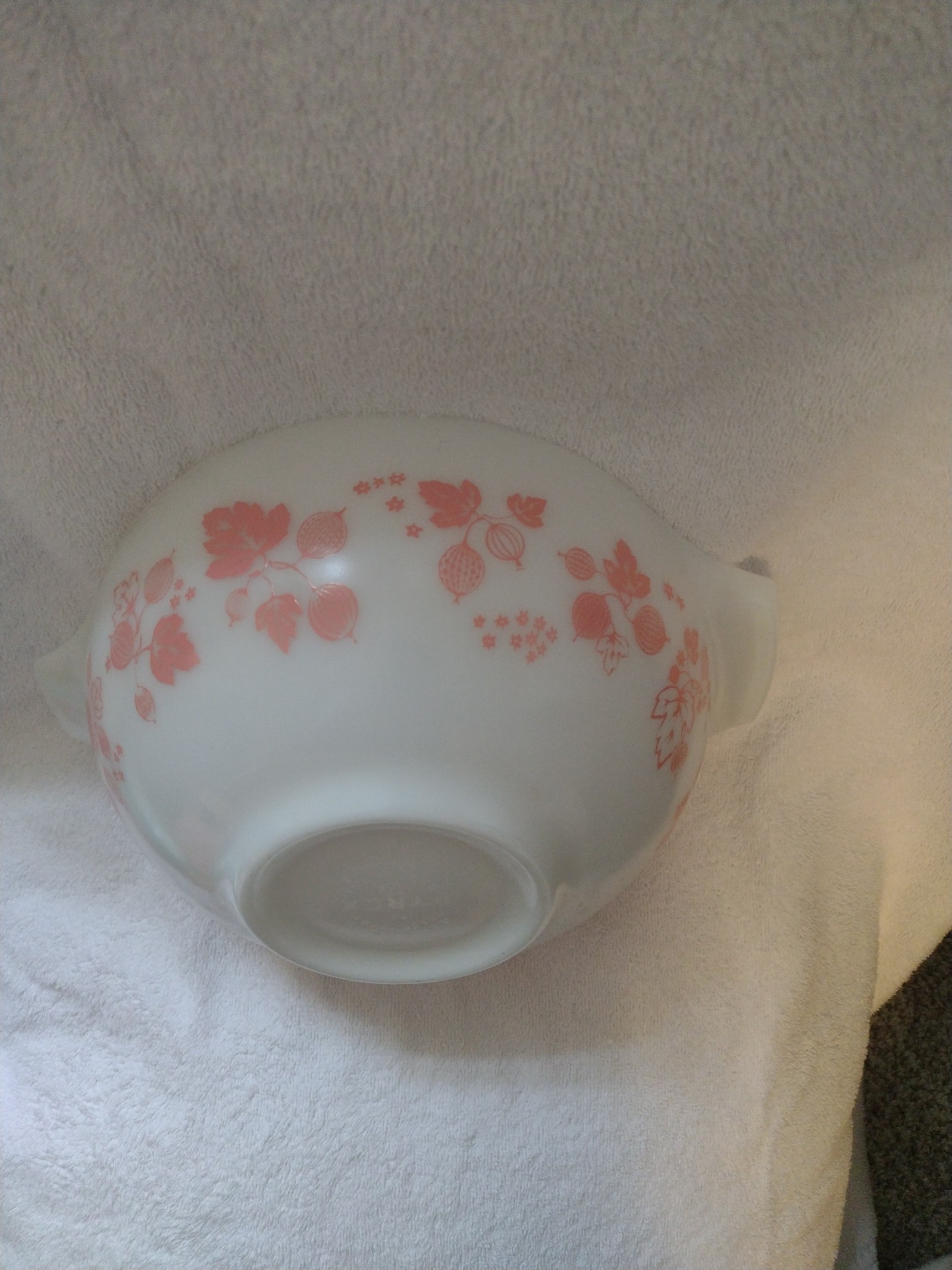 Vintage Pyrex Gooseberry 443