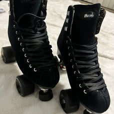 Moxi Panther Skates