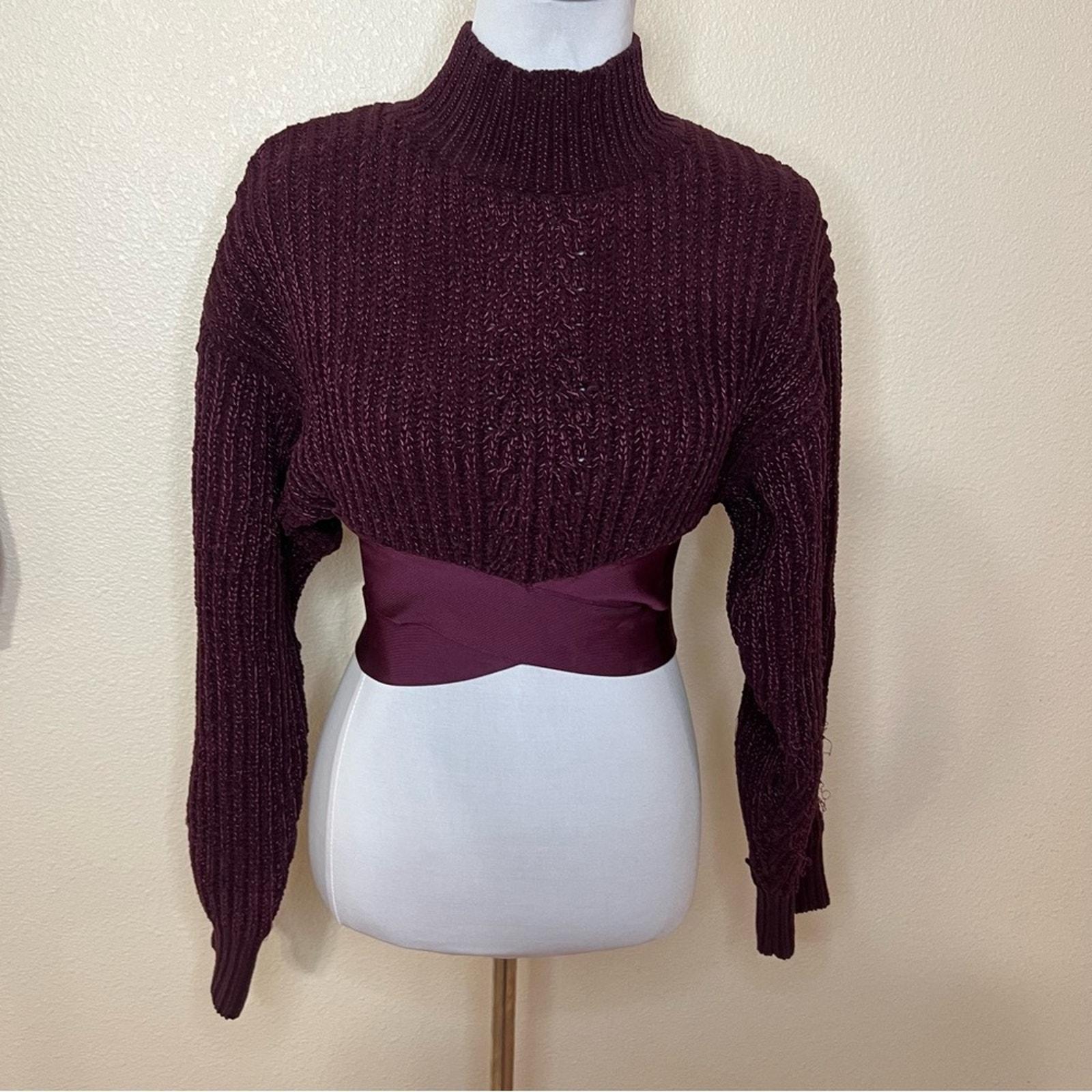 MELT THE LADY Lily open tops