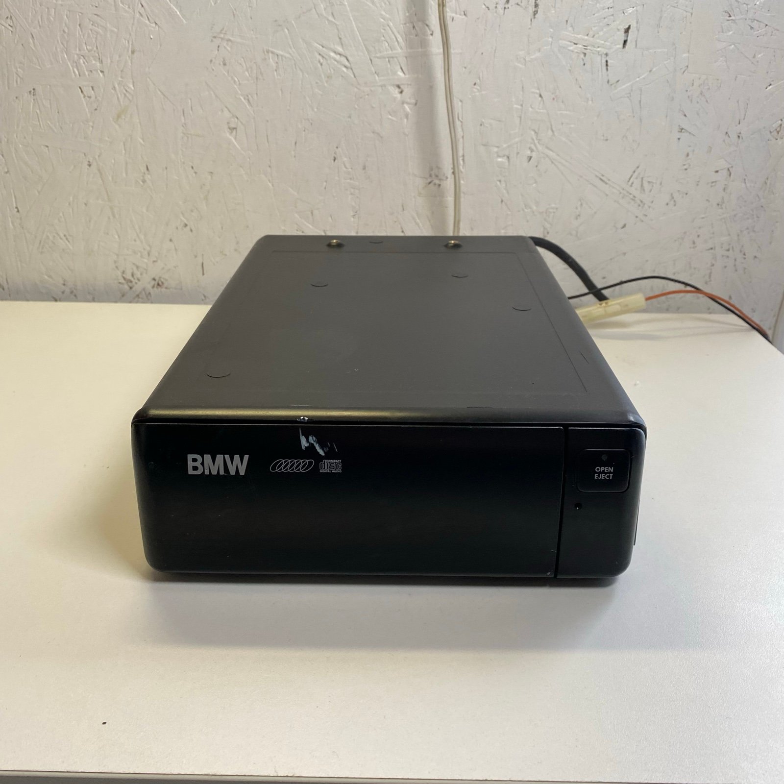 OEM BMW E38 95-98 CD CHANGER PIONEER CDX-M91 ZBM-02 (Untested)