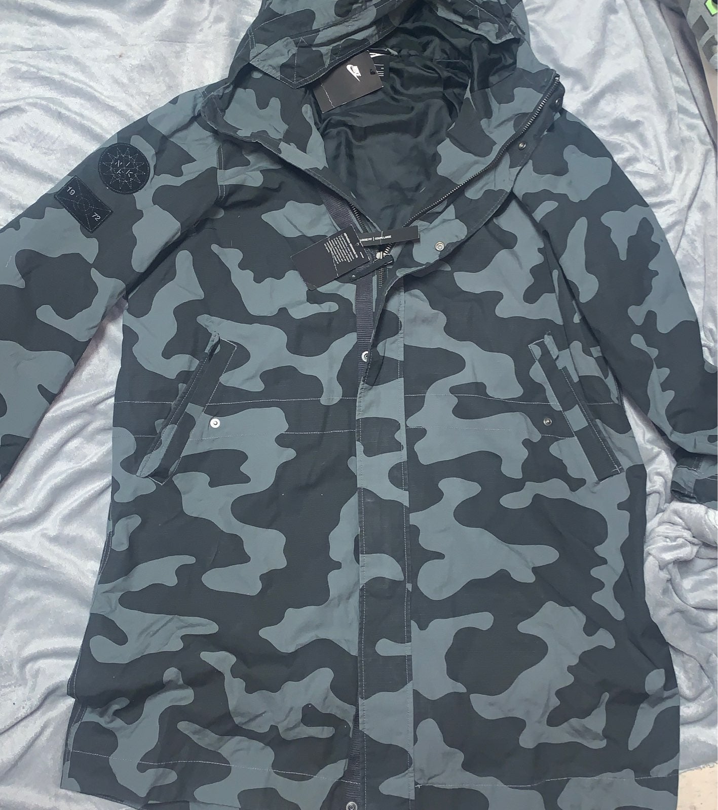 NIKE Mens XL Smoke Gray/Black Camo Jacket (NEW)