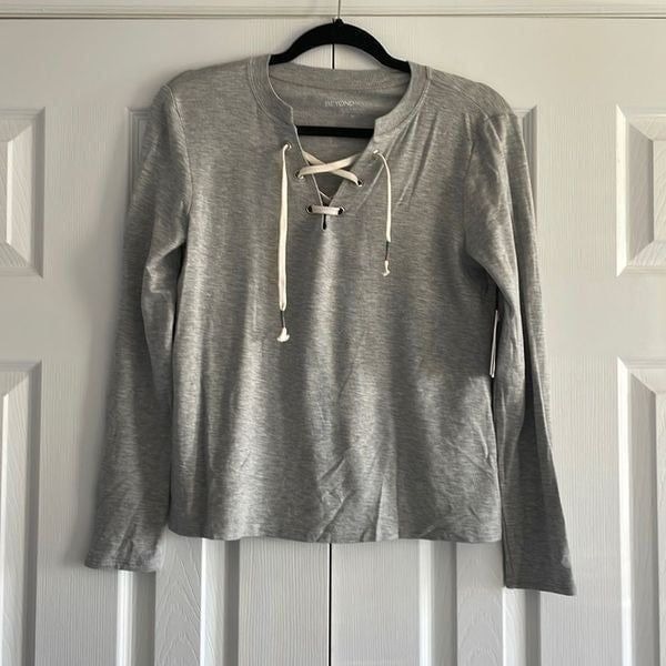 Beyond Yoga Women’s Grey Long Sleeve V Neck Tie Shirt