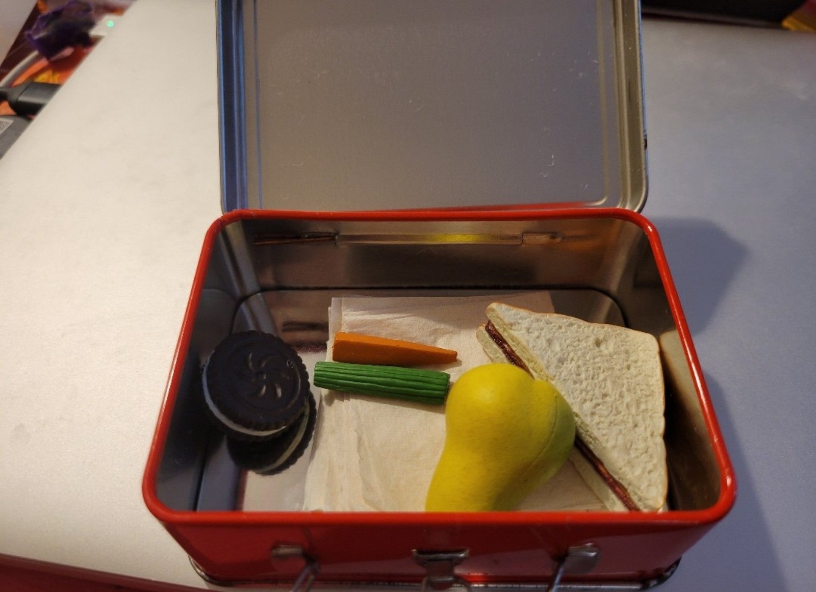 American Girl Doll Molly Tin Lunchbox With Food *retired*