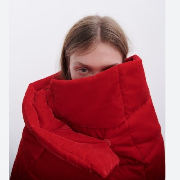 NWT ZARA QUILTED VELVET SCARF LIMITED EDITION Red