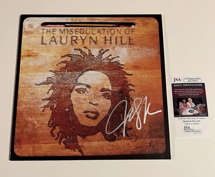LAURYN HILL SIGNED THE MISEDUCATION OF LAURYN HILL VINYL RECORD FUGEES JSA COA