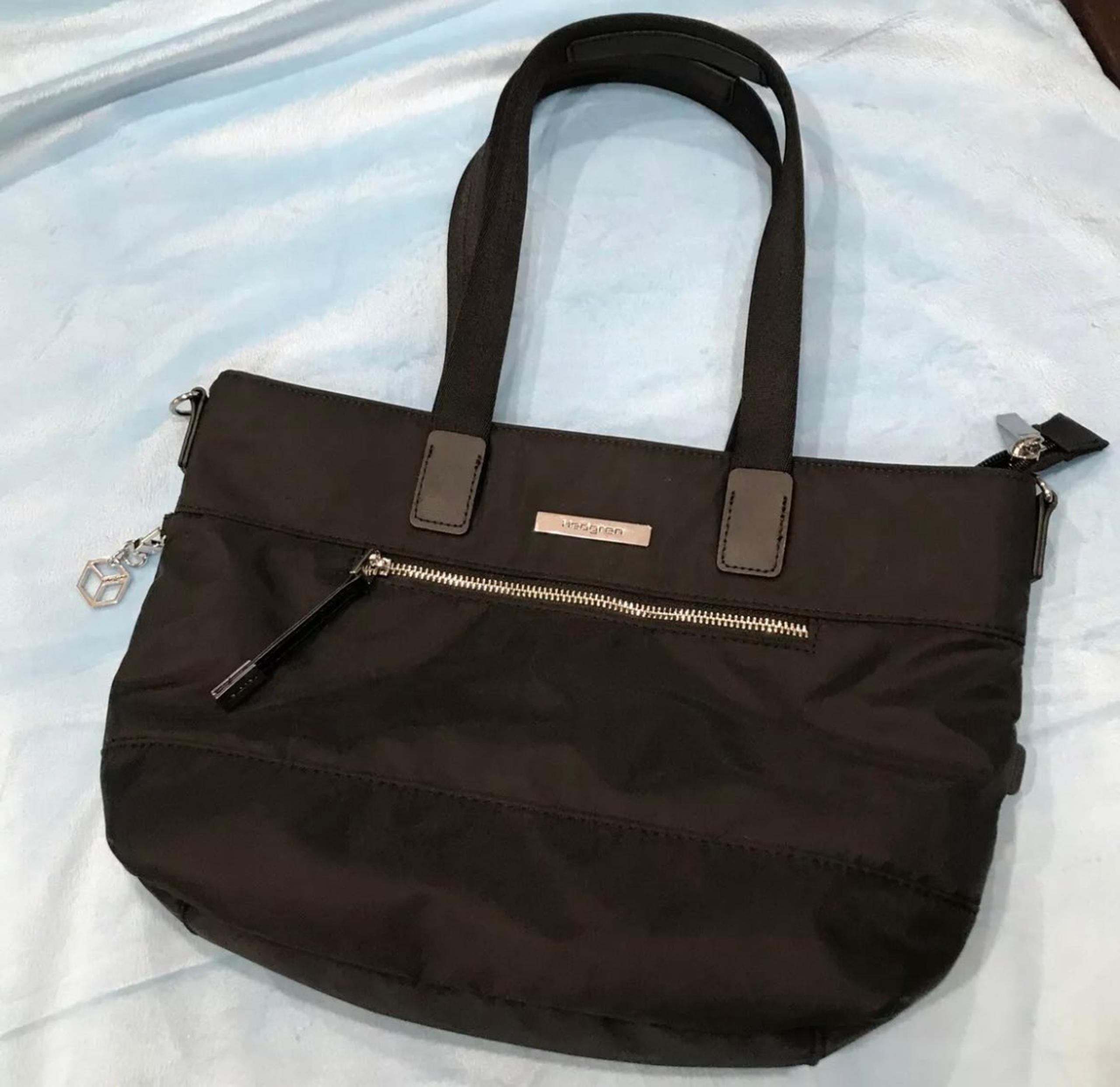 Hedgren Aura Nylon & Leather Travel Tote Bag Black  **Missing Crossbody Strap**