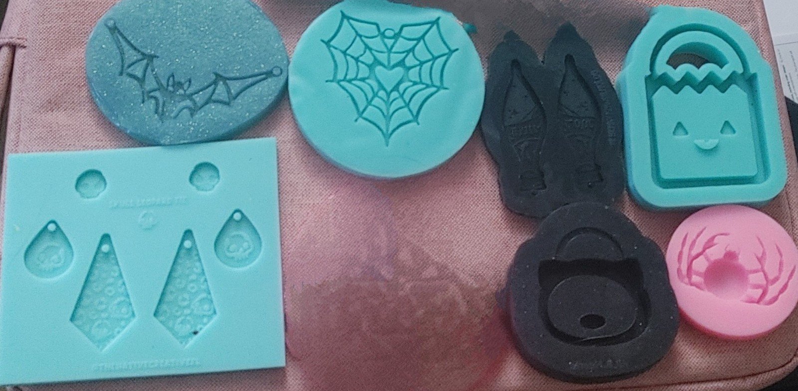 Resin Mold Destash Lot of 7 Shaker And Small Resin Molds For Epoxy Resin