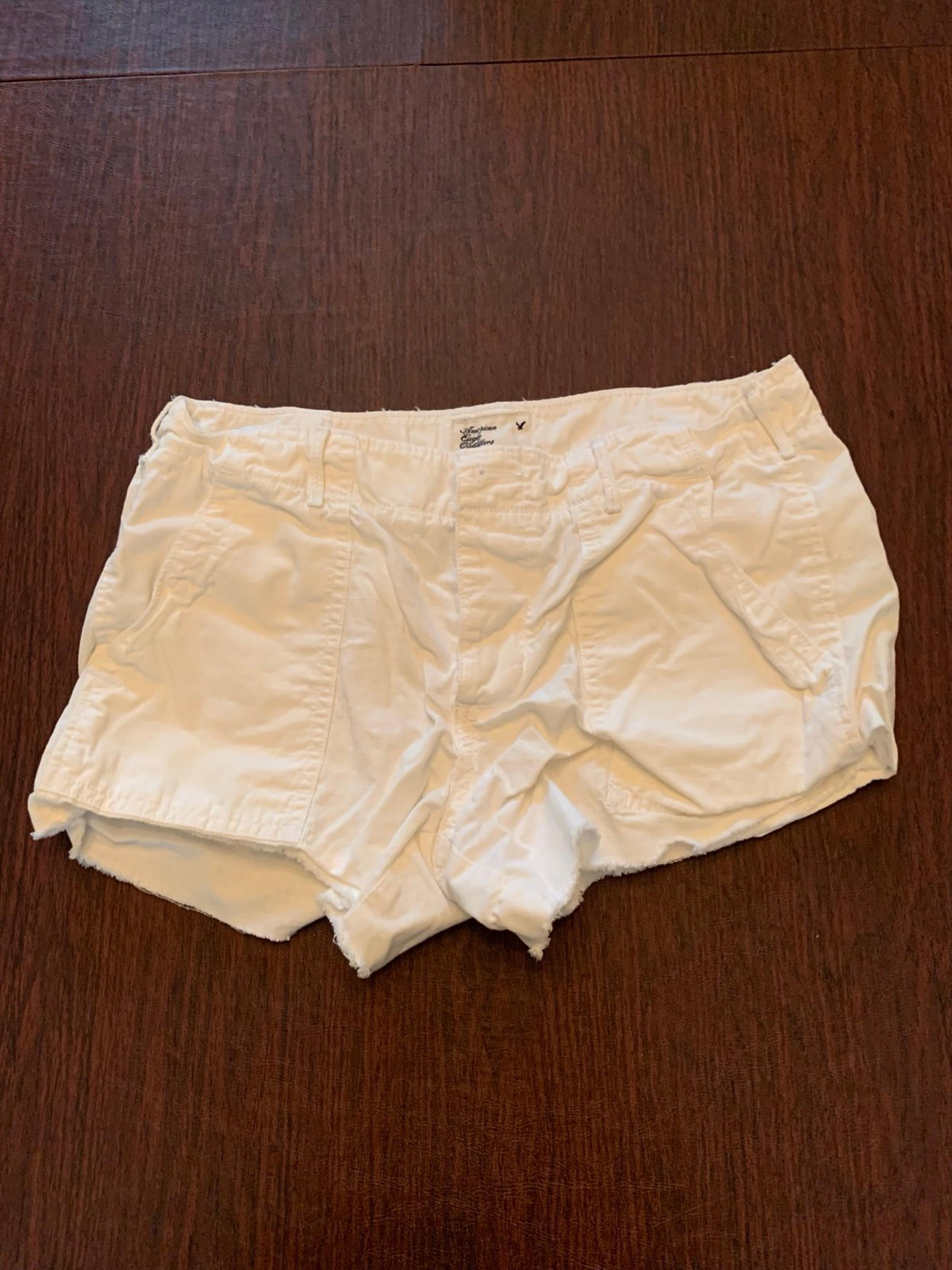 American Eagle Womens Cargo Cut-Off Shorts White Size 4